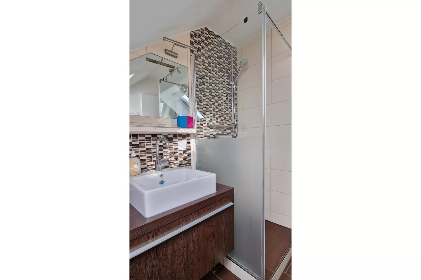 Apartment Maisonette-Traum-Badezimmer