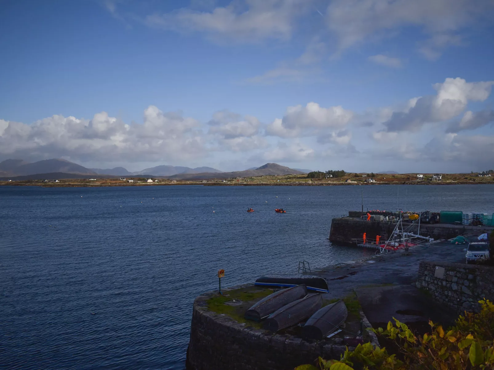 Bridies Holiday Cottage Roundstone-Outside