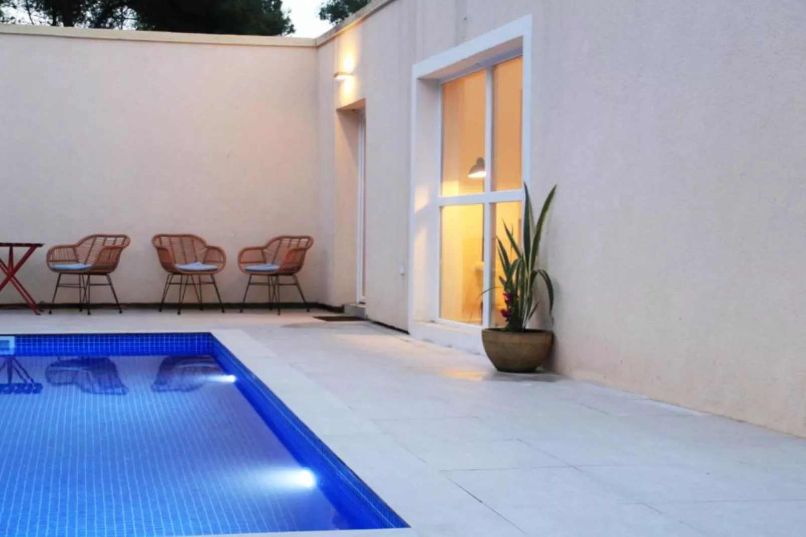 House Leta Cozy Hideaway with Pool - Four Bedroom Holiday Home with Pool-Swimming pool