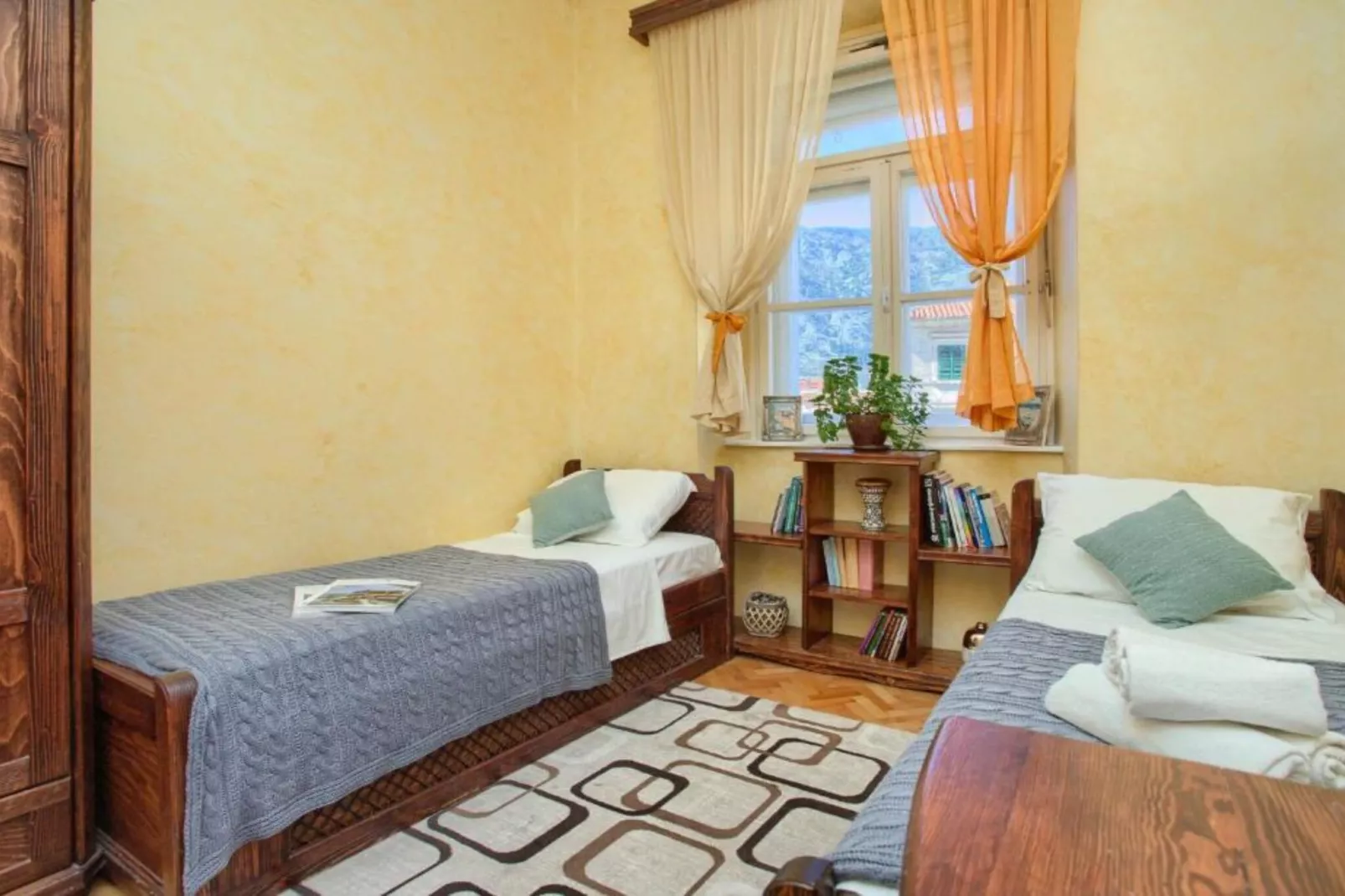 Kotor Old Town Charm Apartment - Two Bedroom Apartment-Bedroom