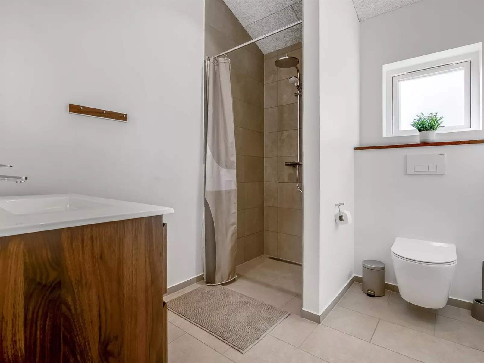 "Assa" - 500m from the sea-Drinnen