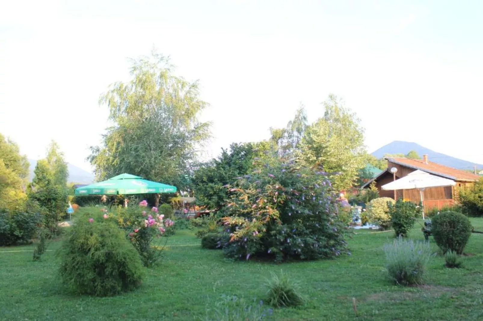 Four bedroom home with river view-Garten Sommer