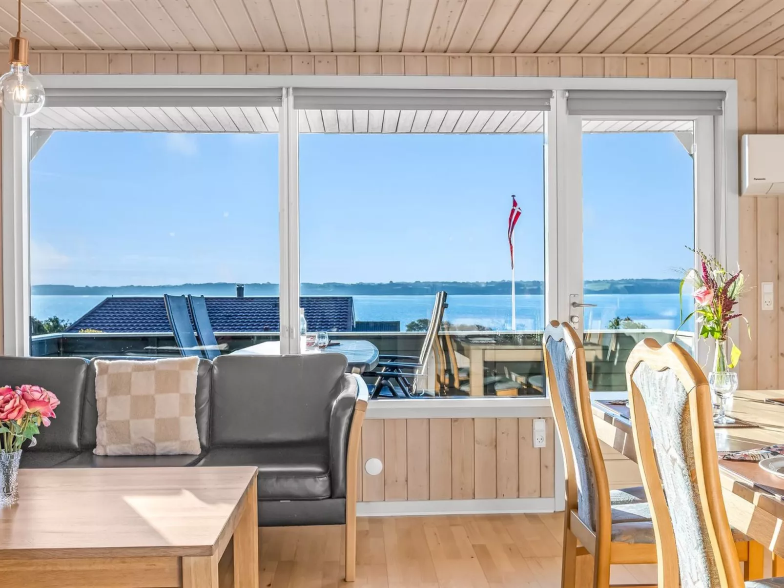 "Elisabete" - 600m from the sea-Dedans