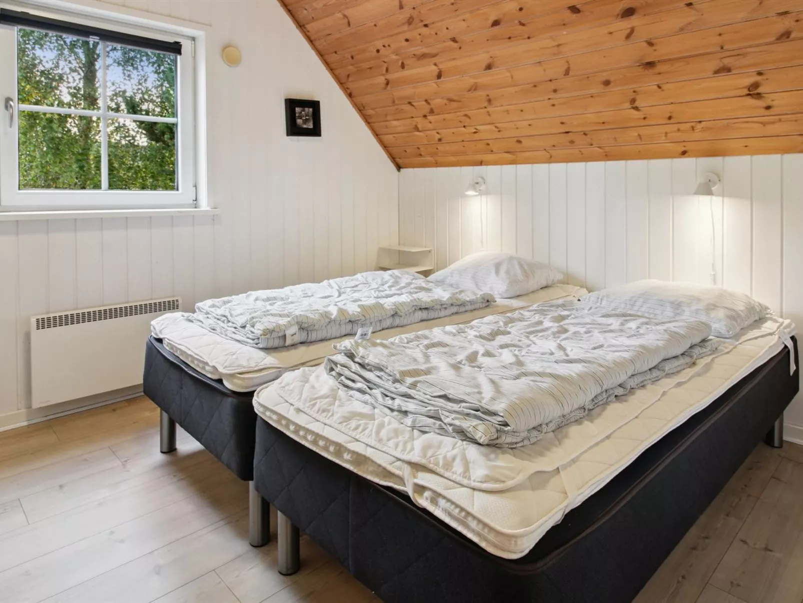 "Alvina" - 3.2km from the sea-Inside