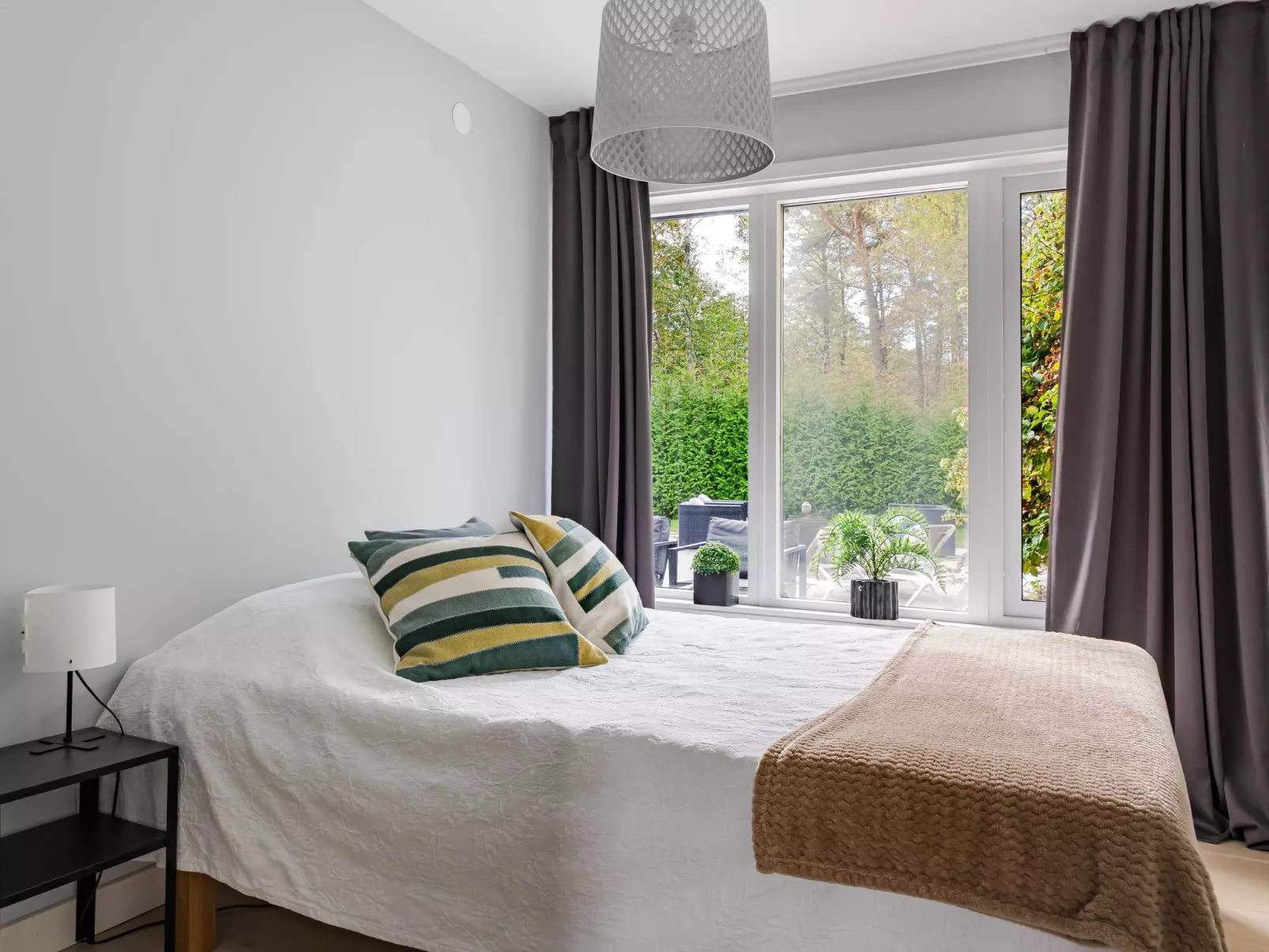 Frösakull Paradiset-Dedans