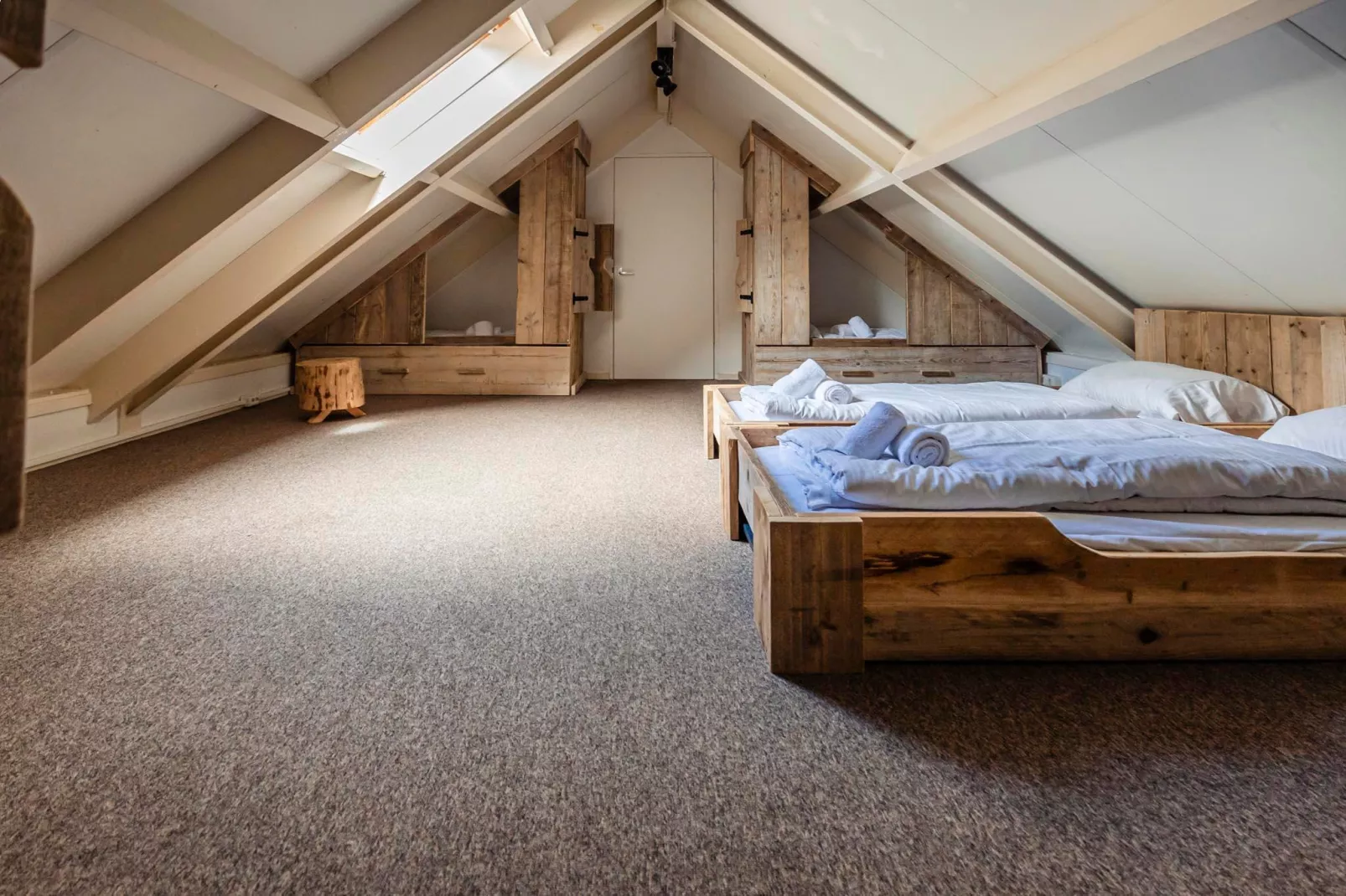 16 - Persons Family bungalow-Chambre