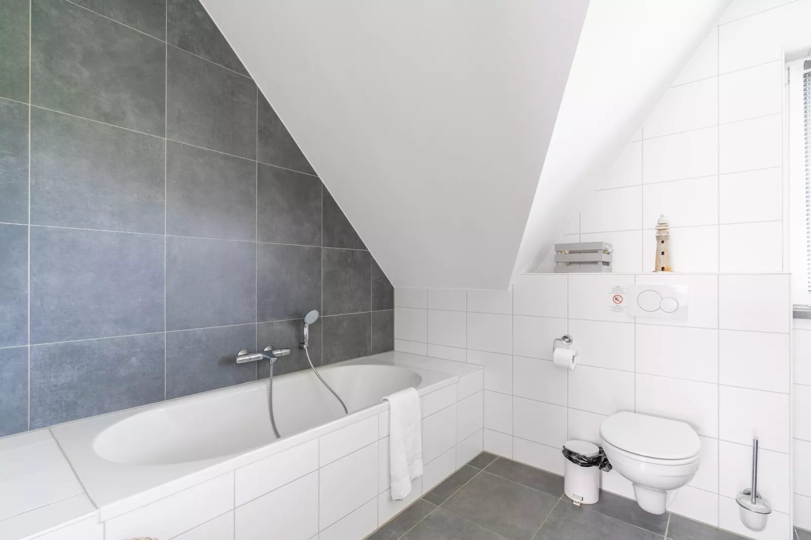 Hoogelandt 106F-Bathroom