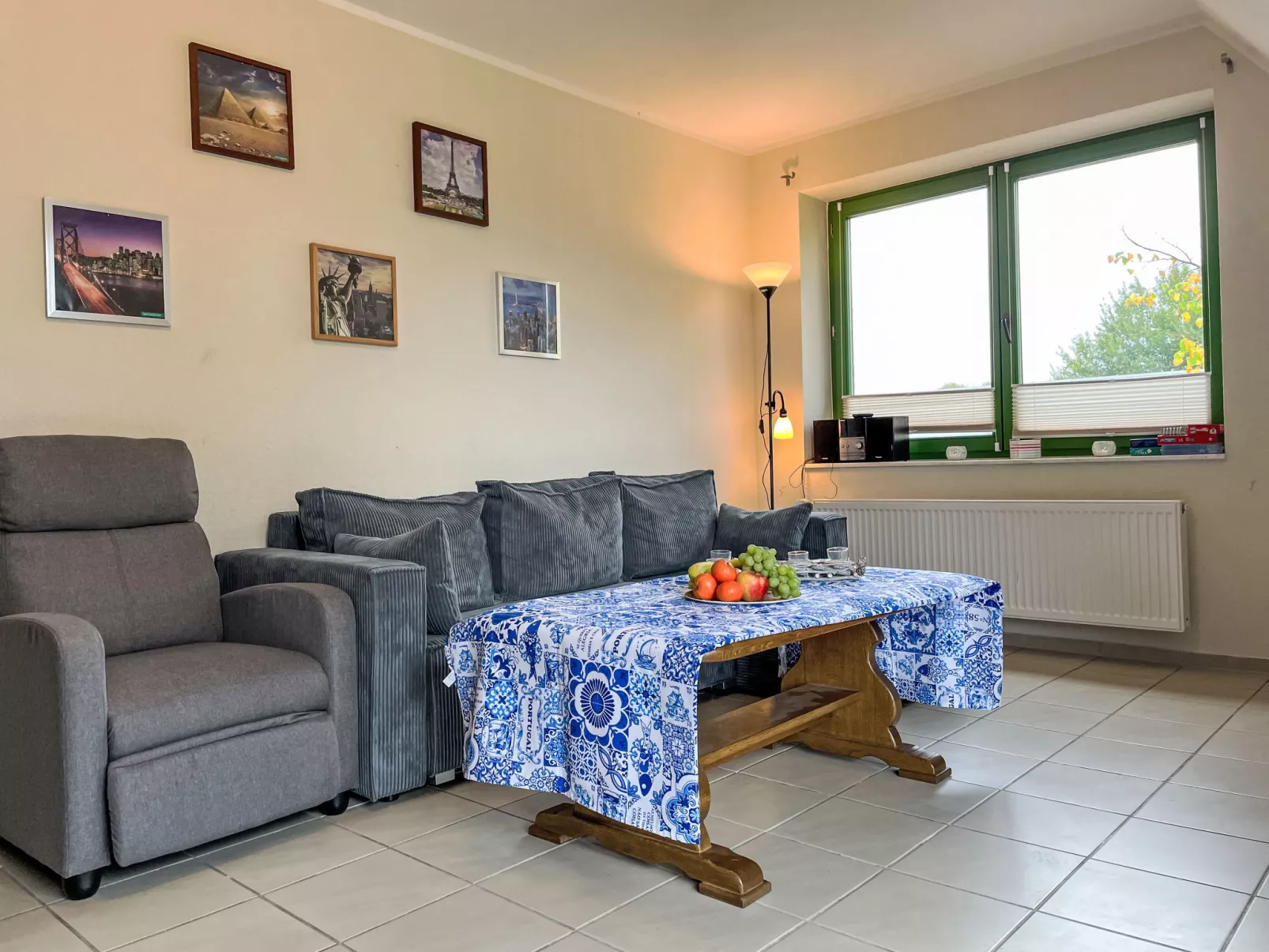 Wariner Straße-Drinnen