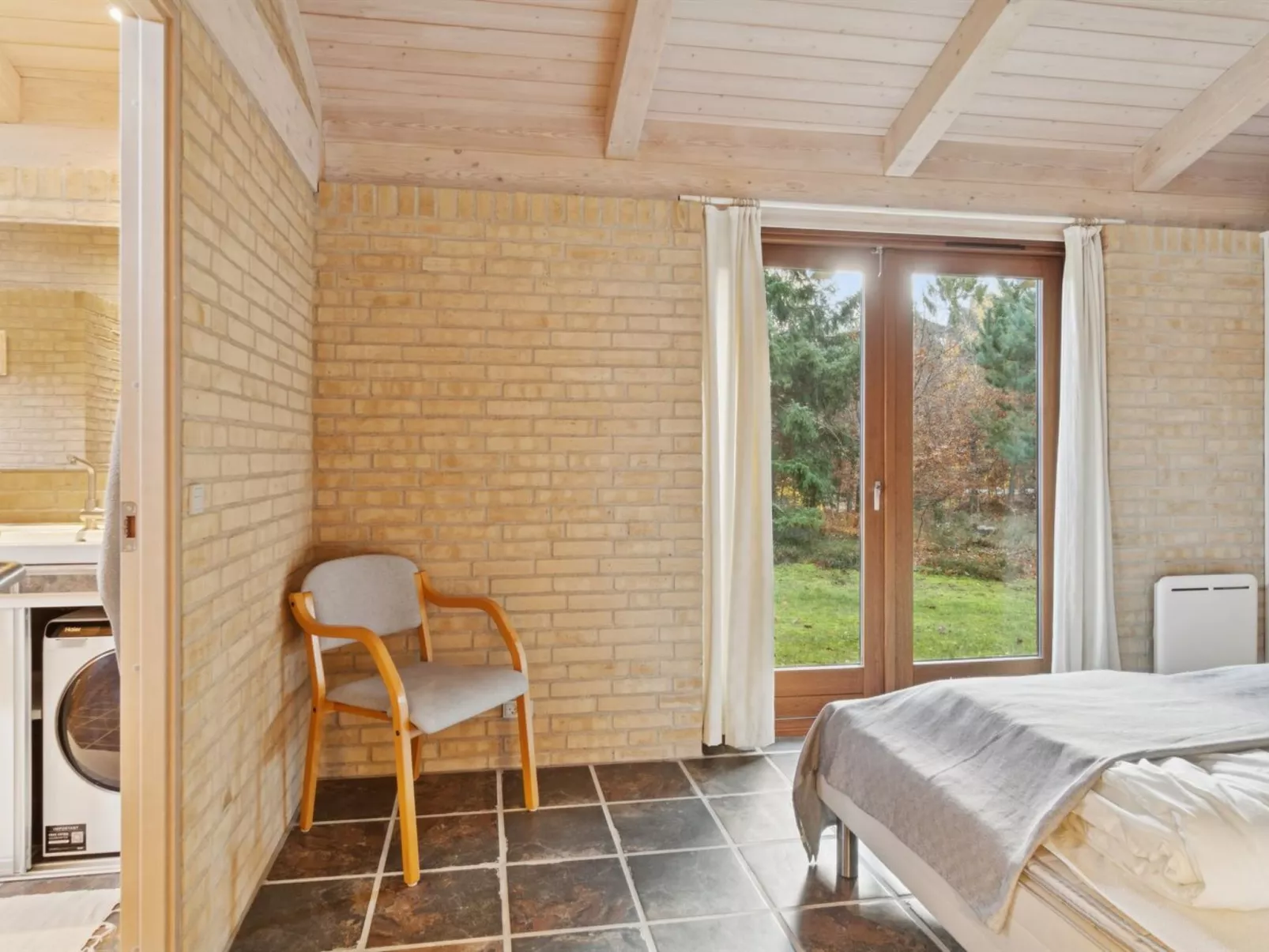 "Jorid" -  from the sea-Inside