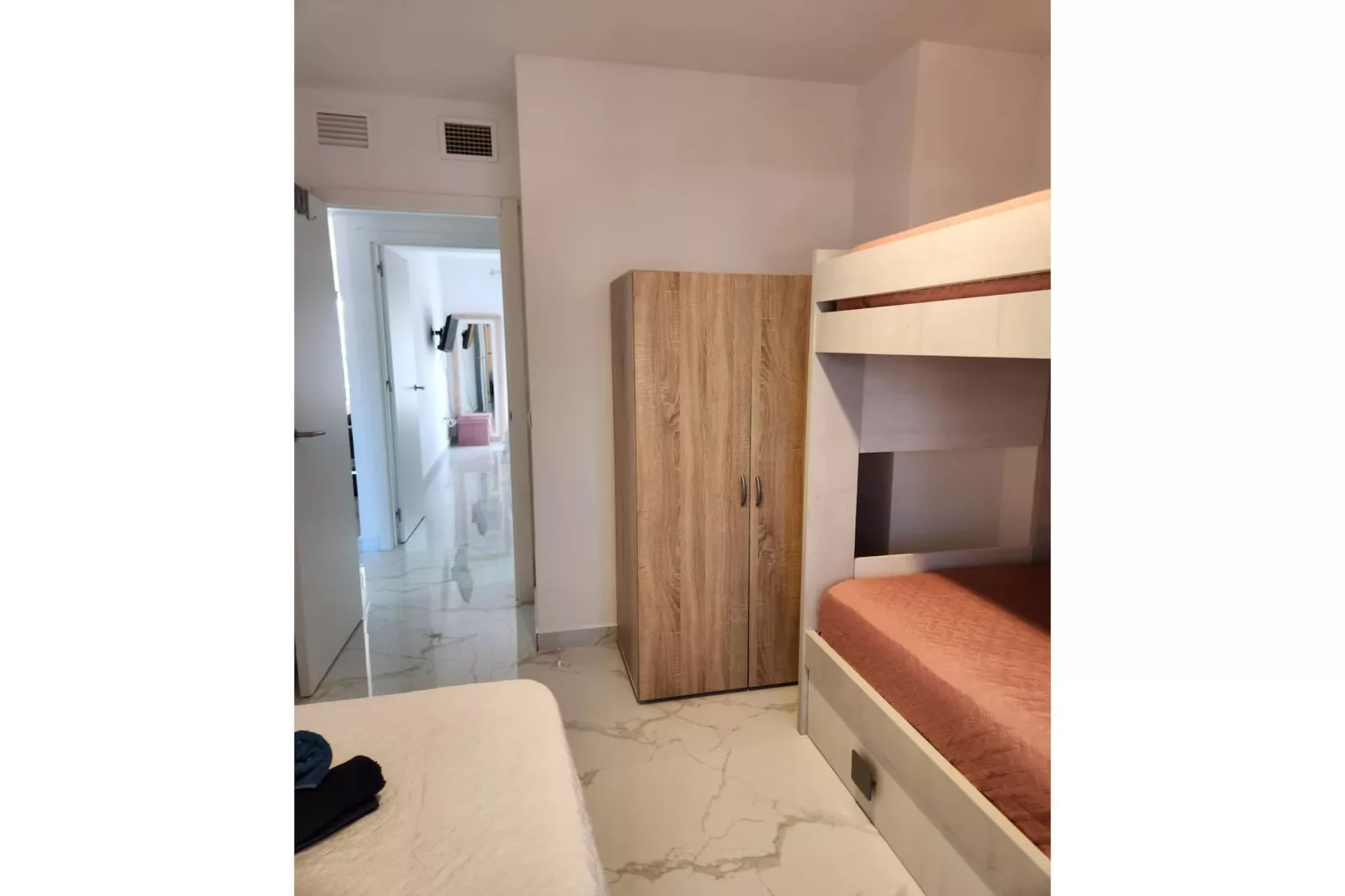 CT 339 AL - Faro's Paraiso de Vera Apartment-Bedroom