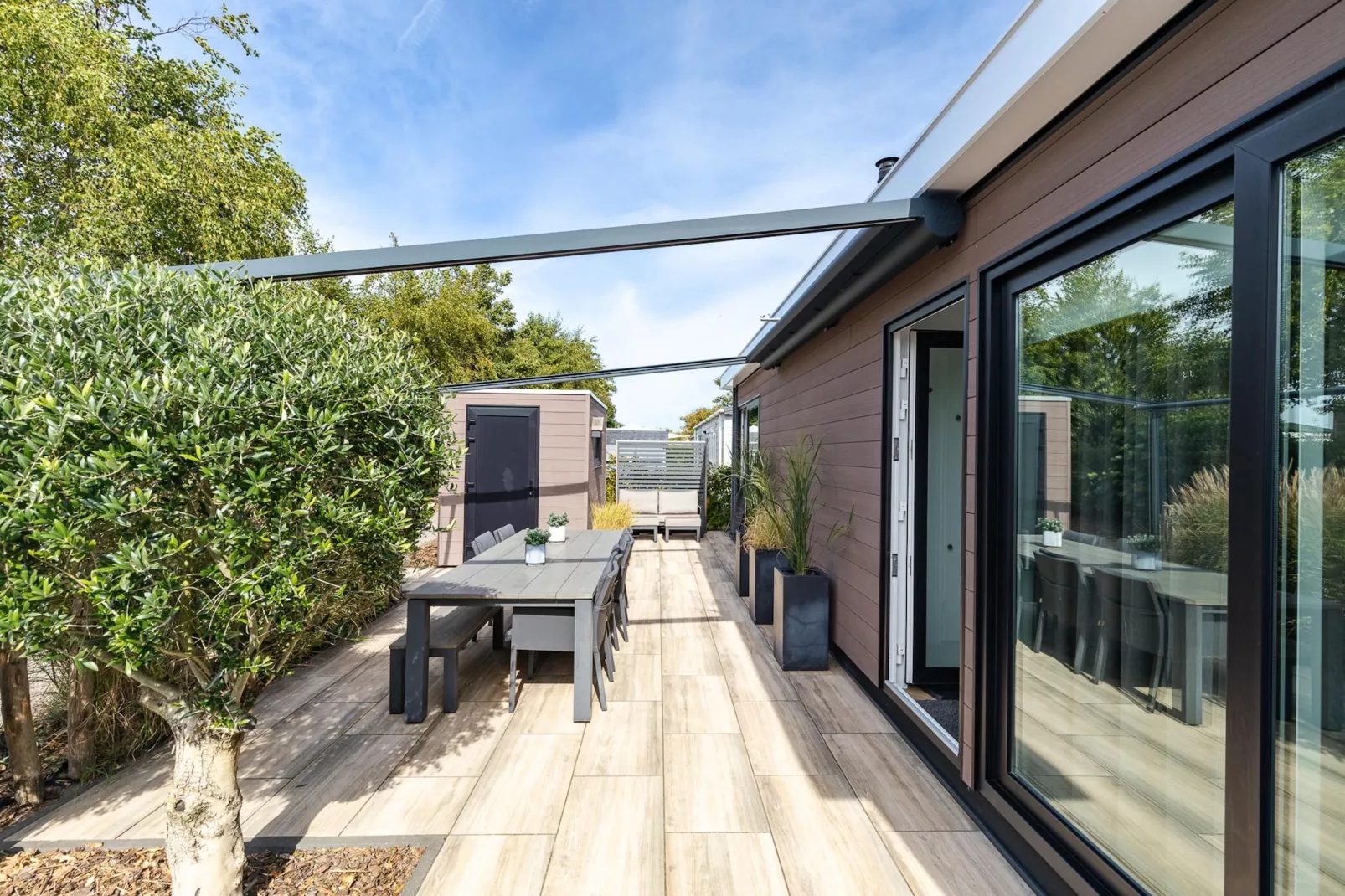 Chalet Julianahoeve | Beachhouse Renesse 2645-Terrasse / balcon