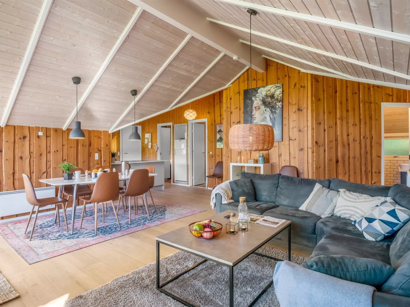 "Bole" - 10km from the sea-Drinnen