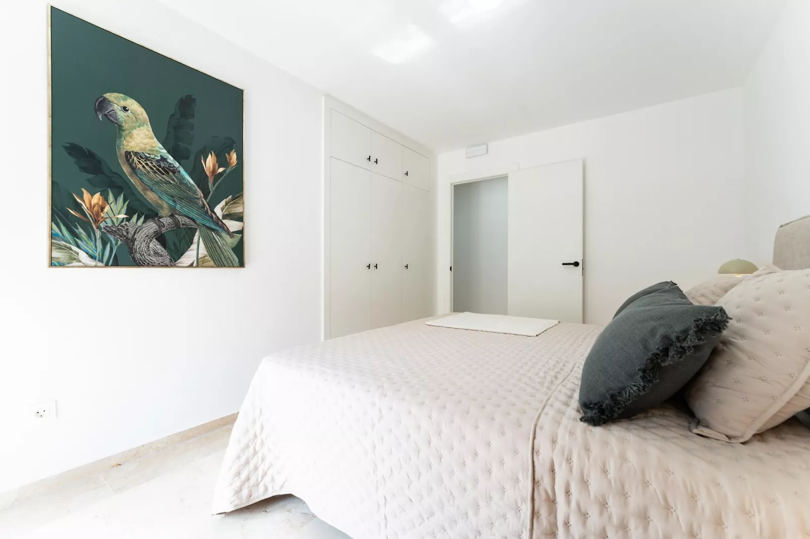 CT 393 - Faro's Soulrise Rooftop - Marbella Beach-Bedroom