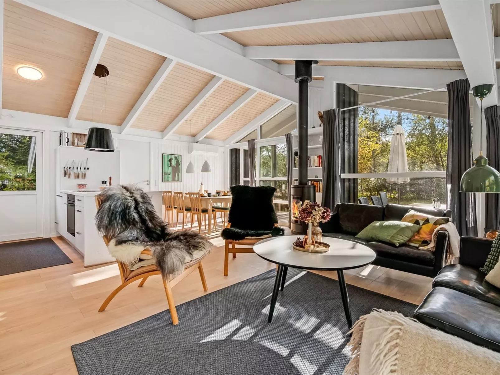 "Edvard" - 300m from the sea-Dedans