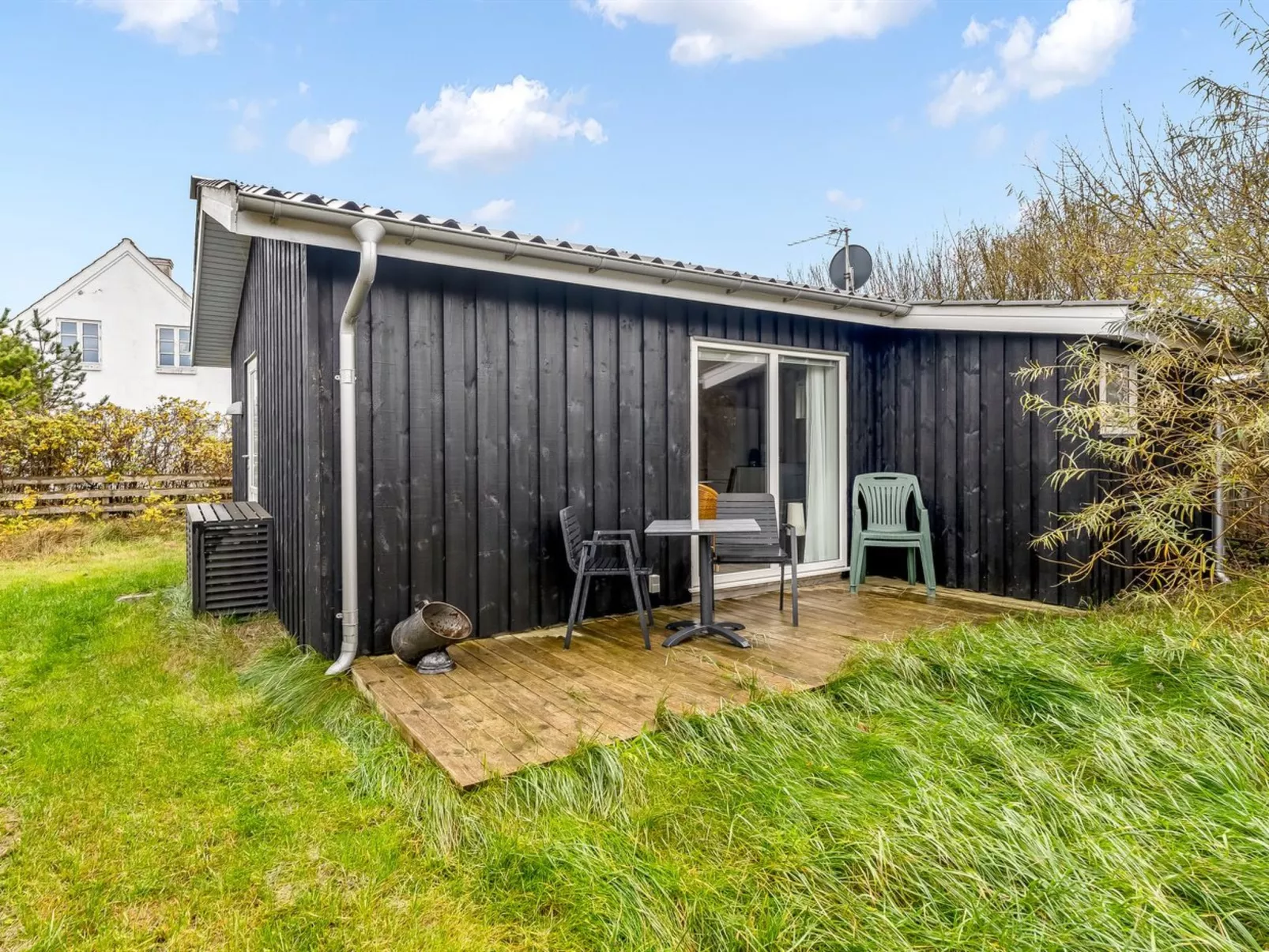 "Tekla" - 75m from the sea-Draußen