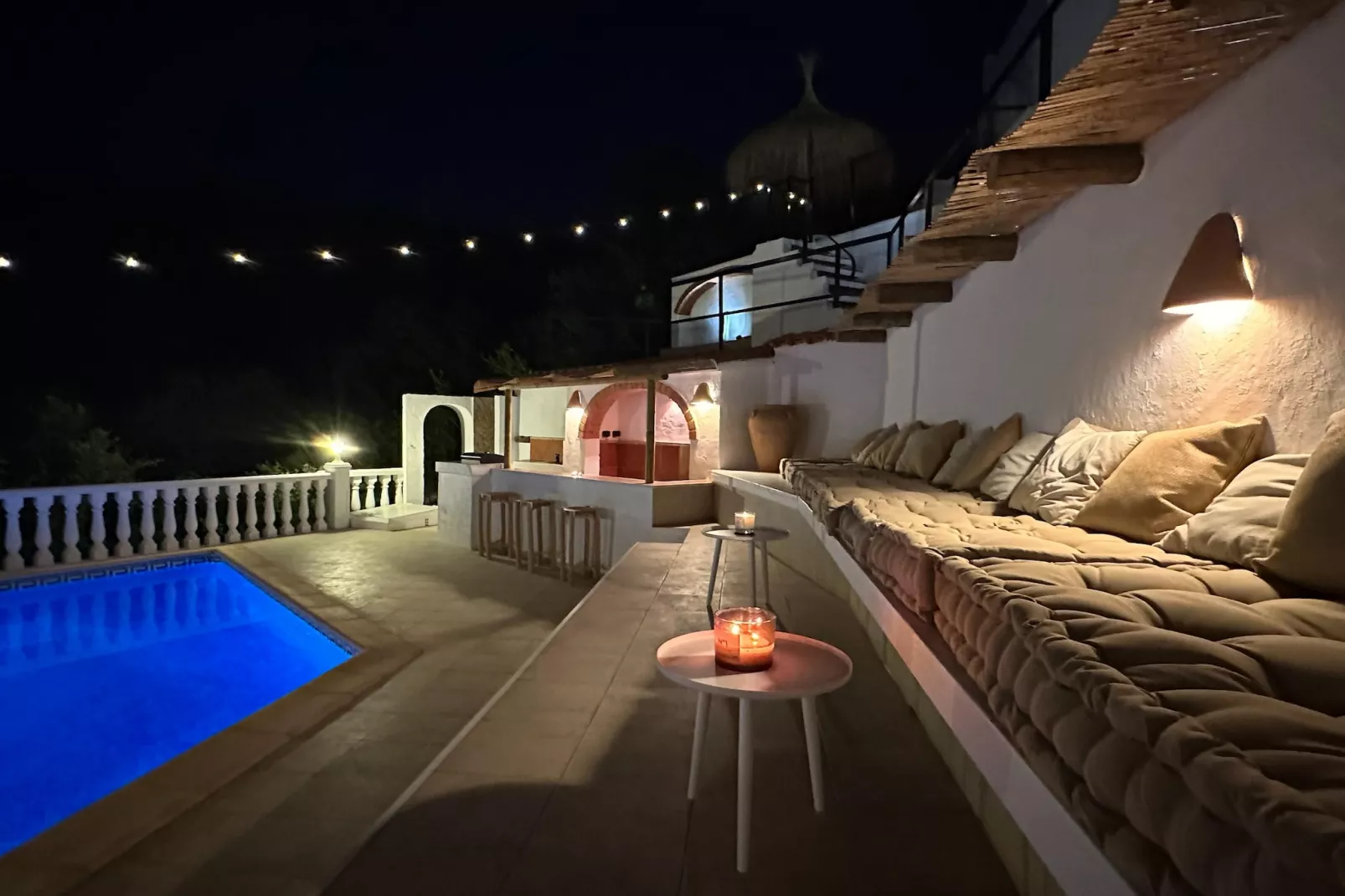 Villa Vista Pedreguer-Gardens in summer