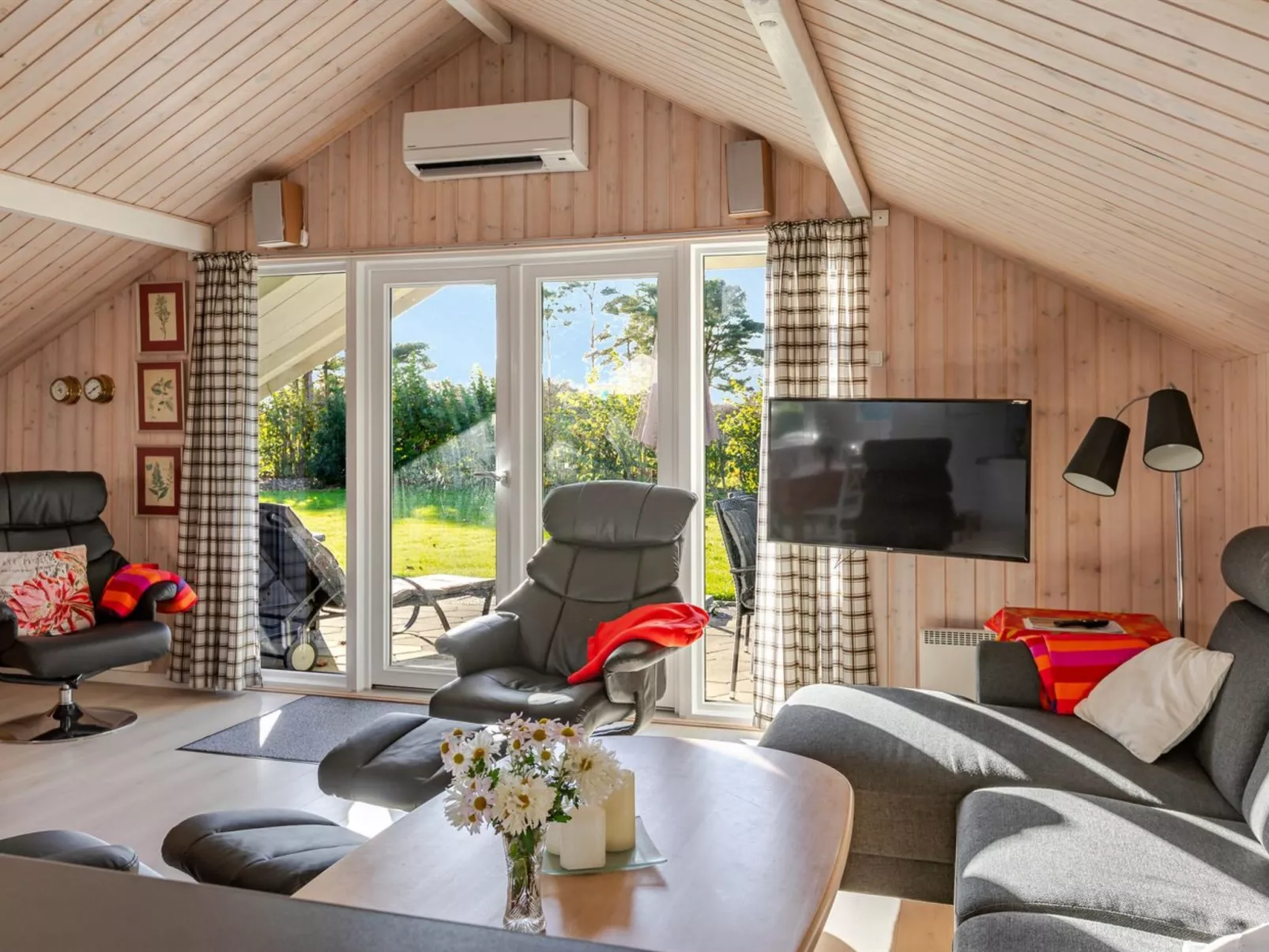 "Gerarda" - 450m from the sea-Drinnen