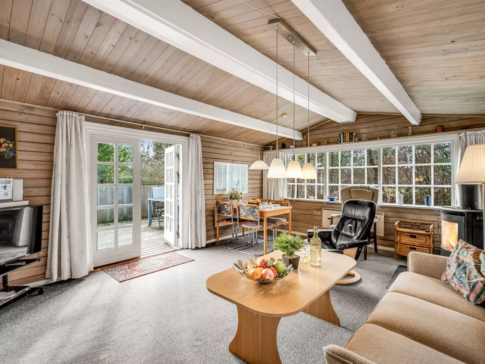 "Leandra" - 11km from the sea-Drinnen