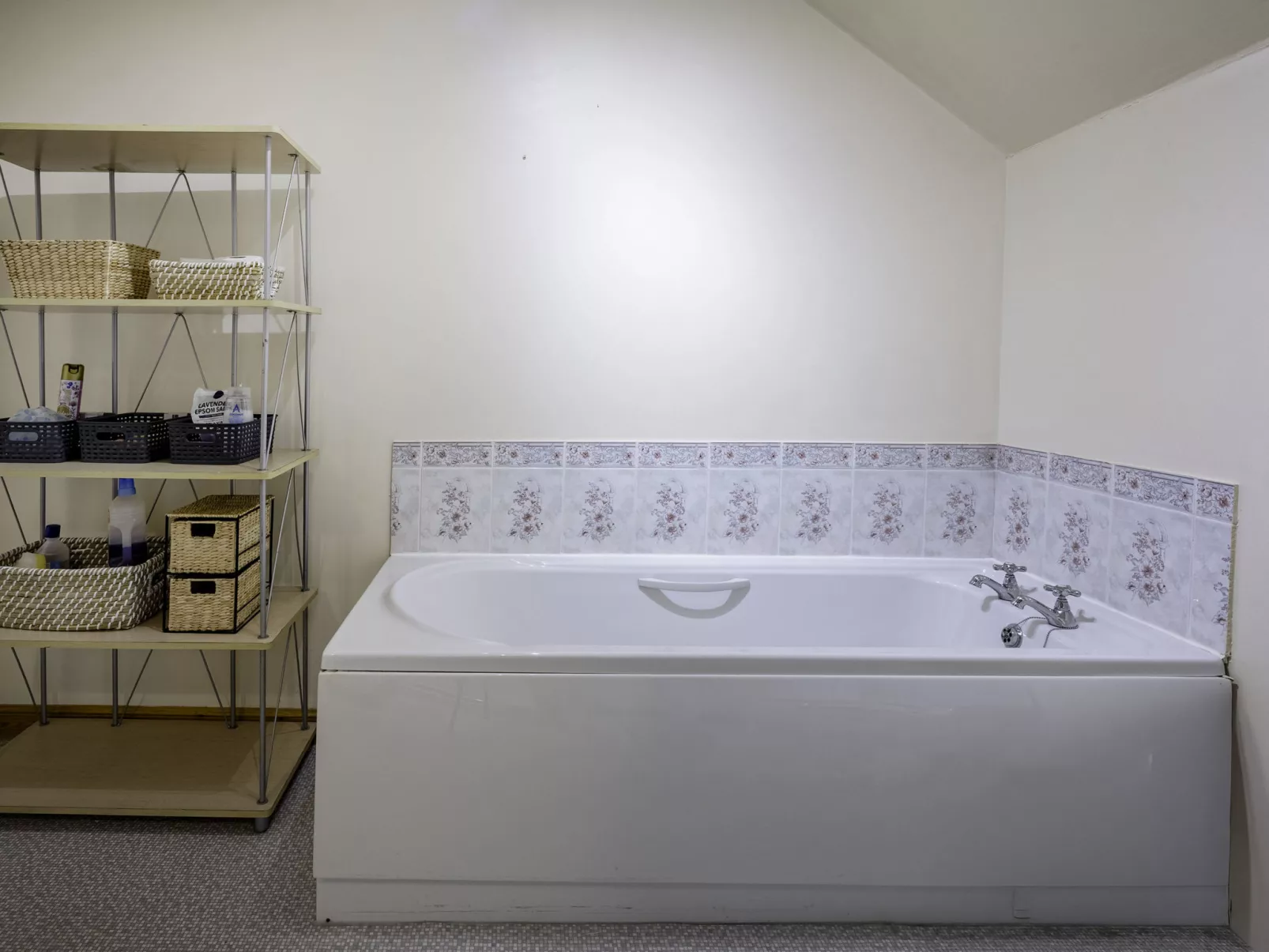 Pitgaveny Apartment-Inside