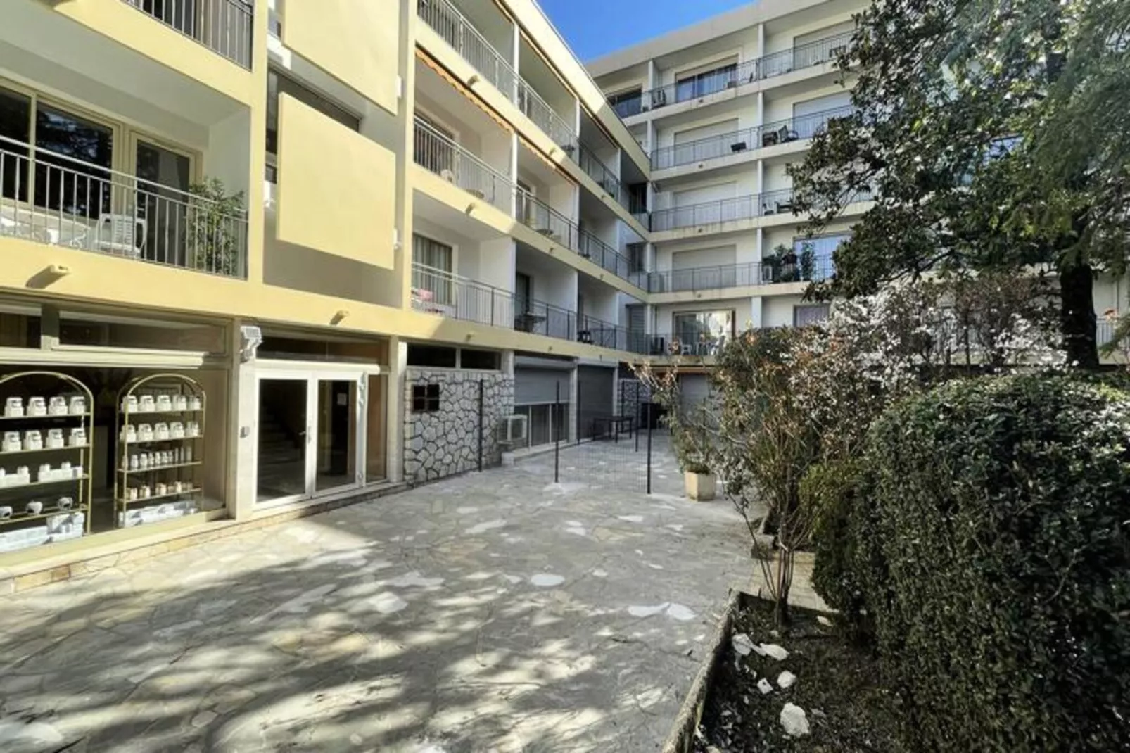 Résidence Flore-Nicht zugeordnet