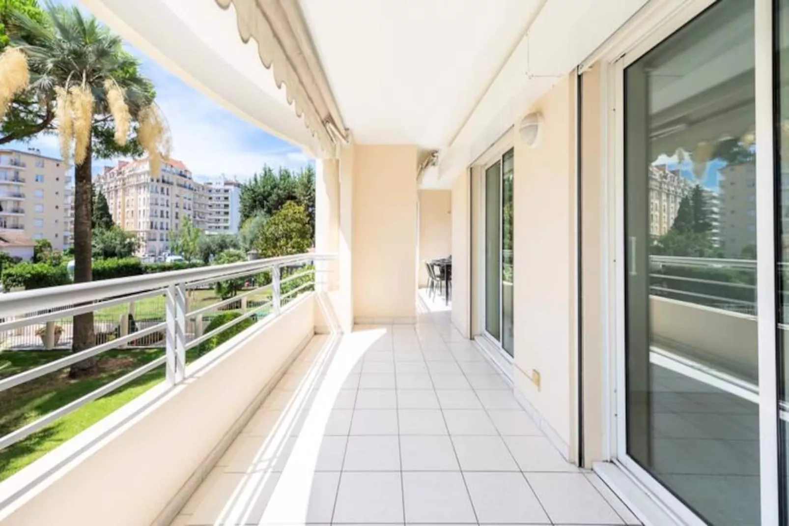 Résidence 2p Résidence Avec Piscine Et Garage, Proche Croisette-Non tagué