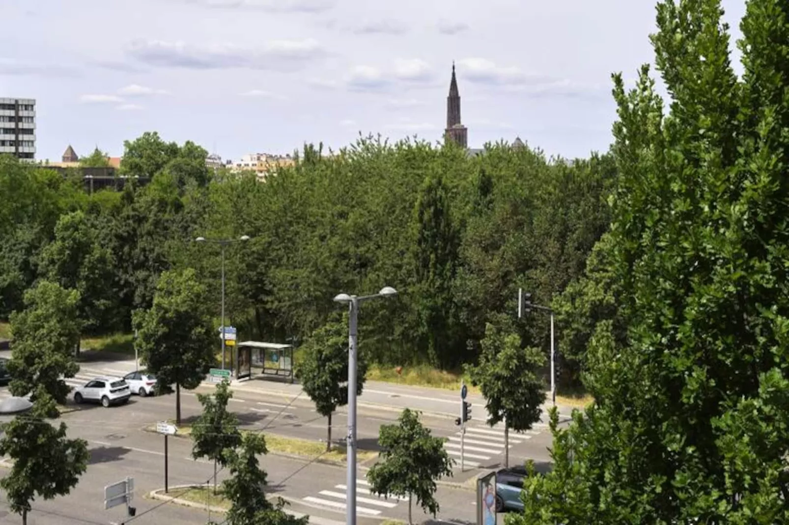 Dans Les &eacute;toiles - 2 Chambres Proche Centre Ville Avec Parking Inclus-Non tagué