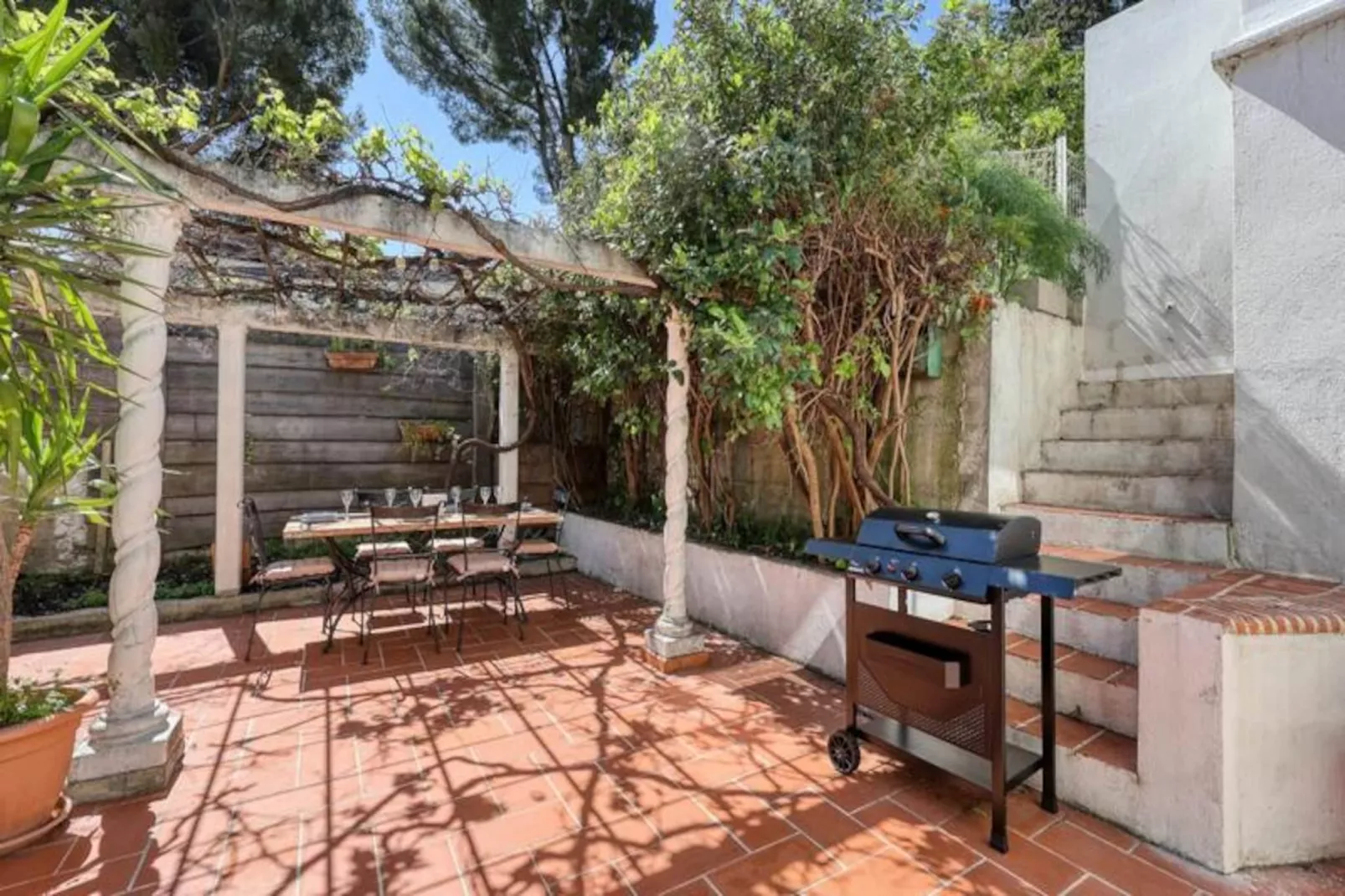 Villa Helv&eacute;tie --Nicht zugeordnet