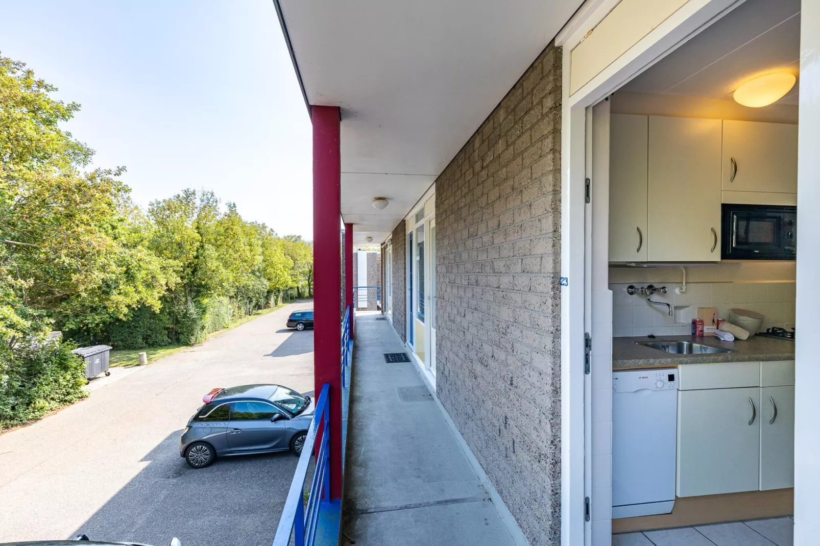 Appartement Burg van Woelderenlaan-Terrace balcony