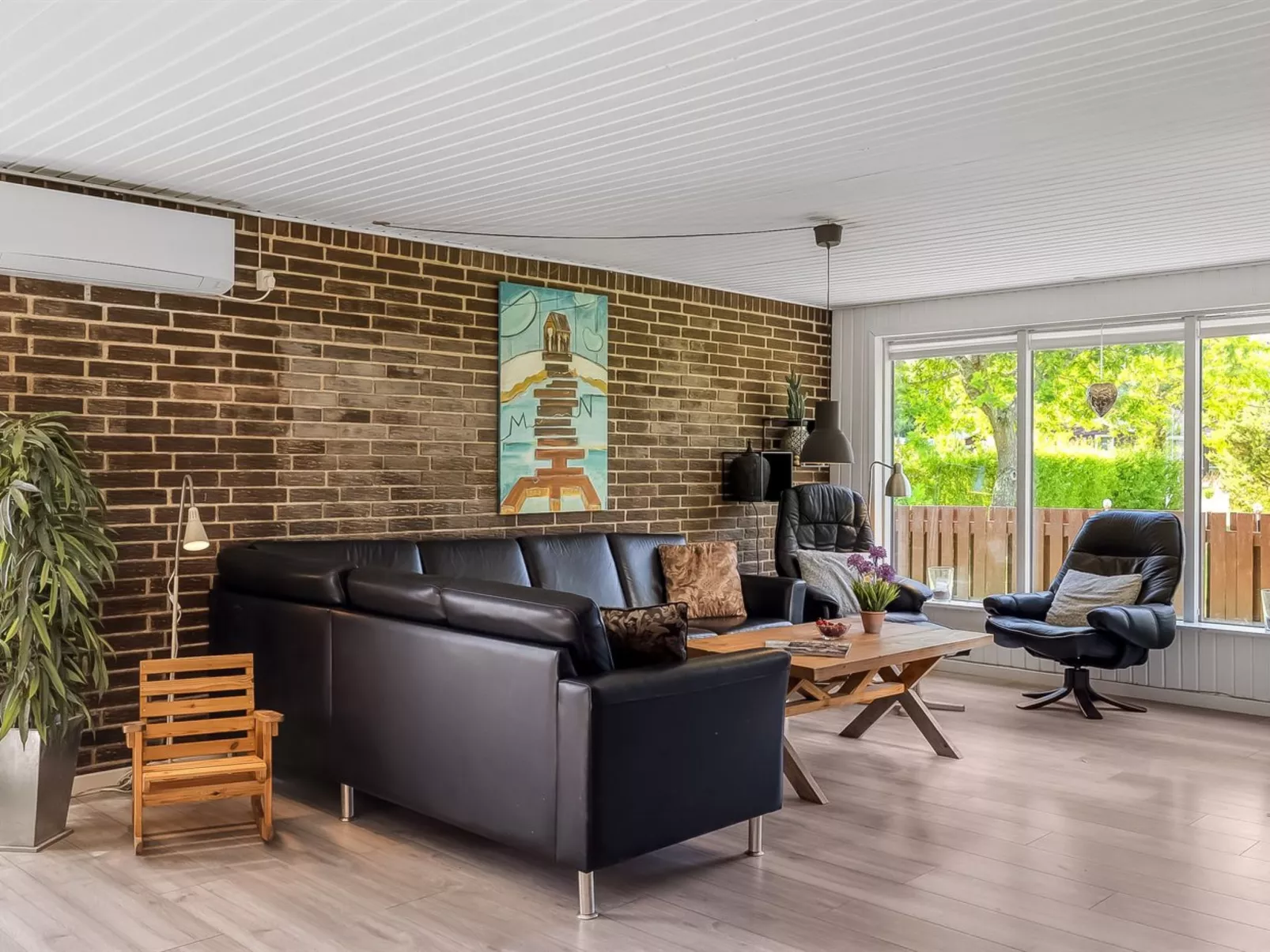 "Tholf" - 100m to the fjord-Inside