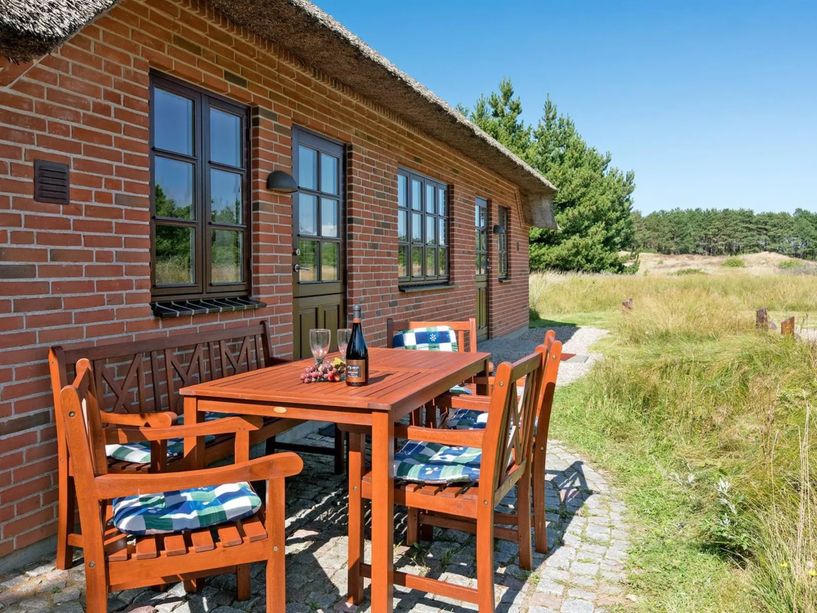 "Siegried" - 2.2km from the sea-Outside