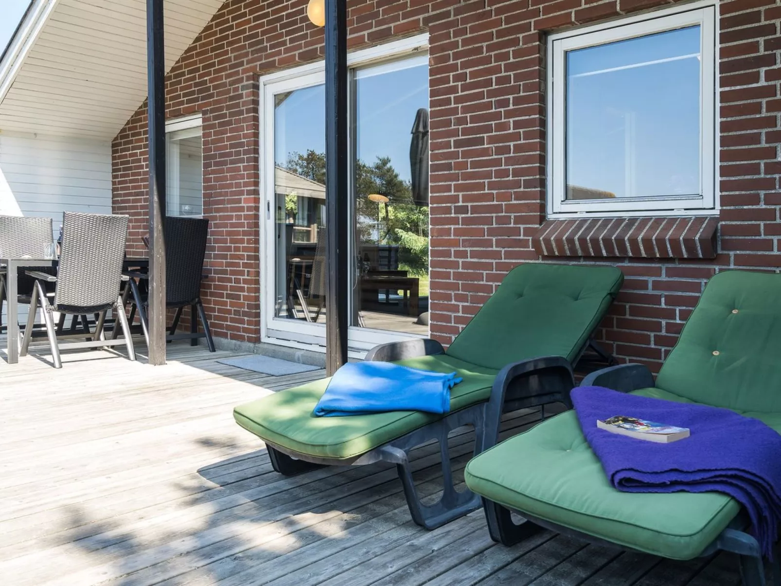 "Elinbjörn" - 1km from the sea-Dehors