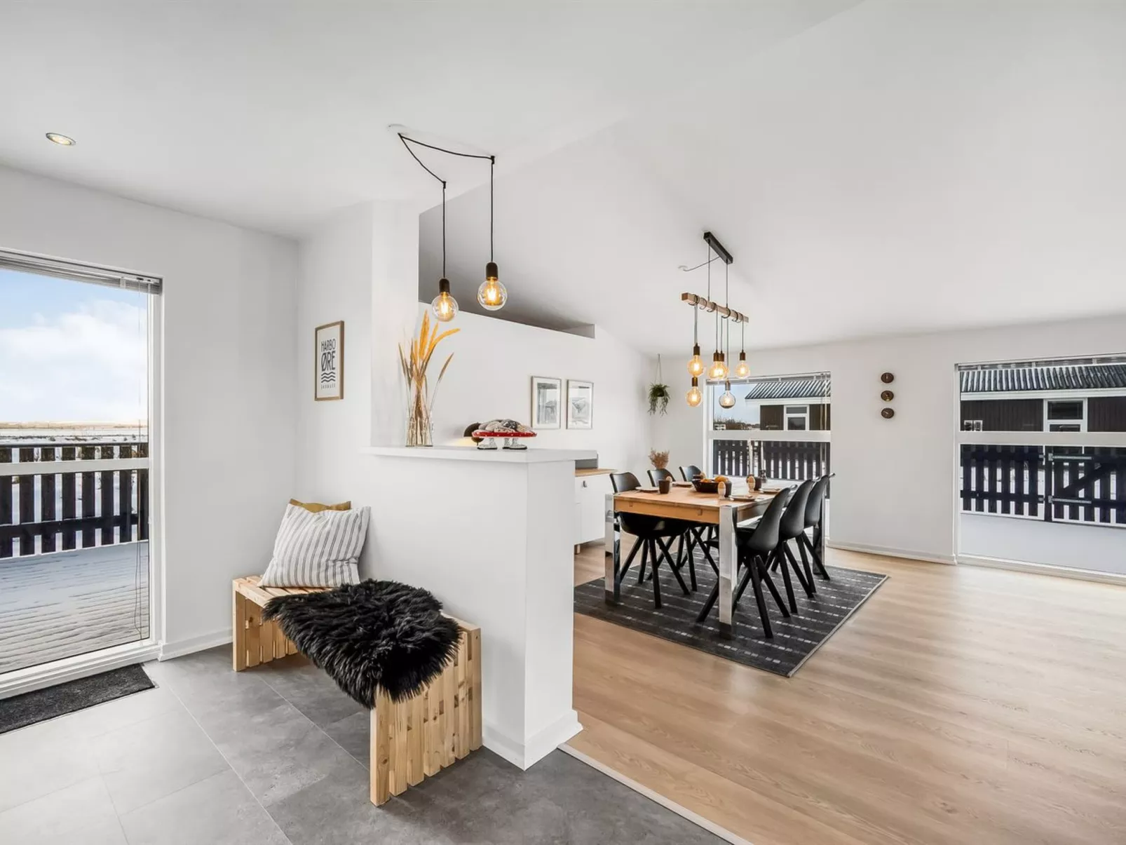 "Damaskin" - 300m from the sea-Drinnen