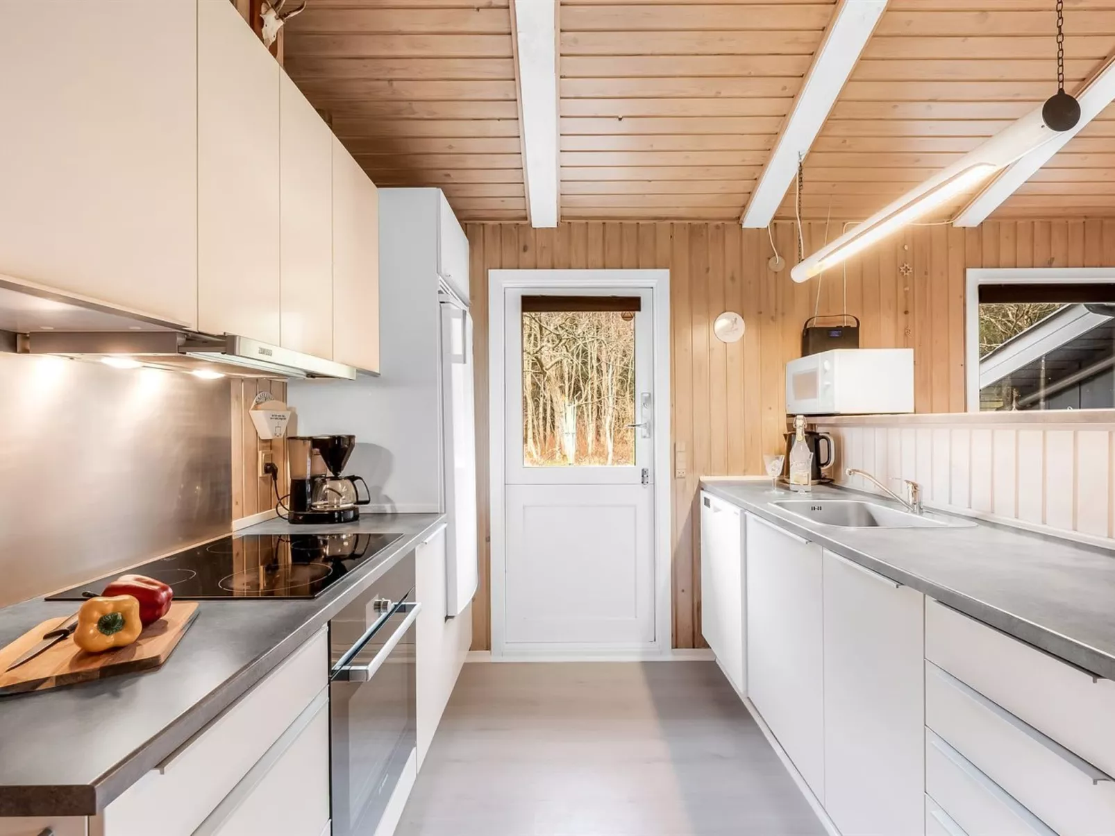 "Fredger" - 1.8km from the sea-Dedans