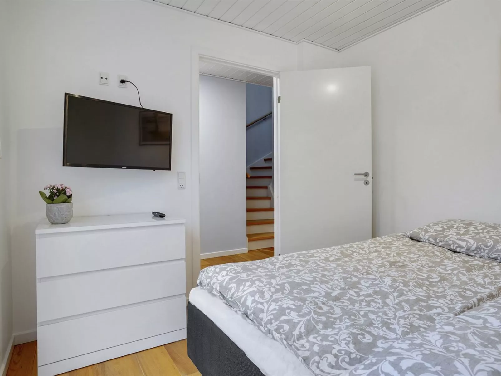 "Venild" - 5m from the sea-Inside