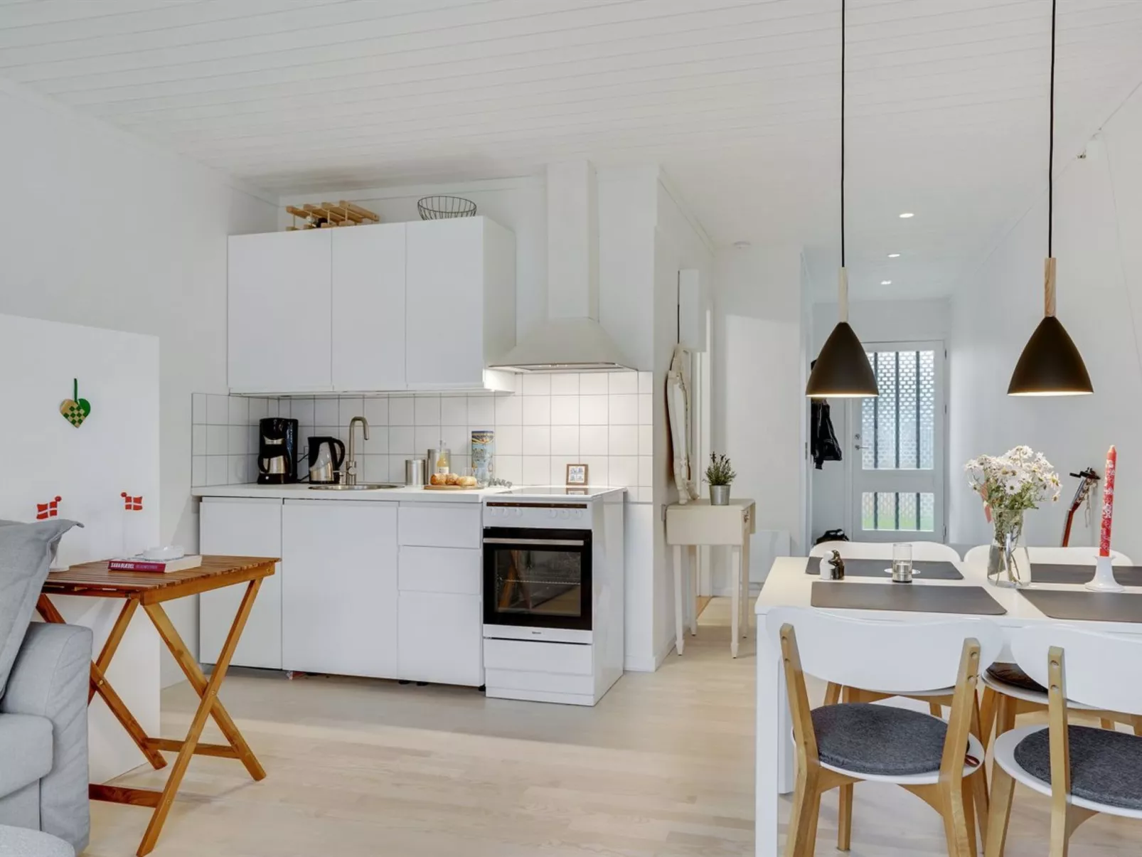 "Reinmoth" - 100m from the sea-Inside