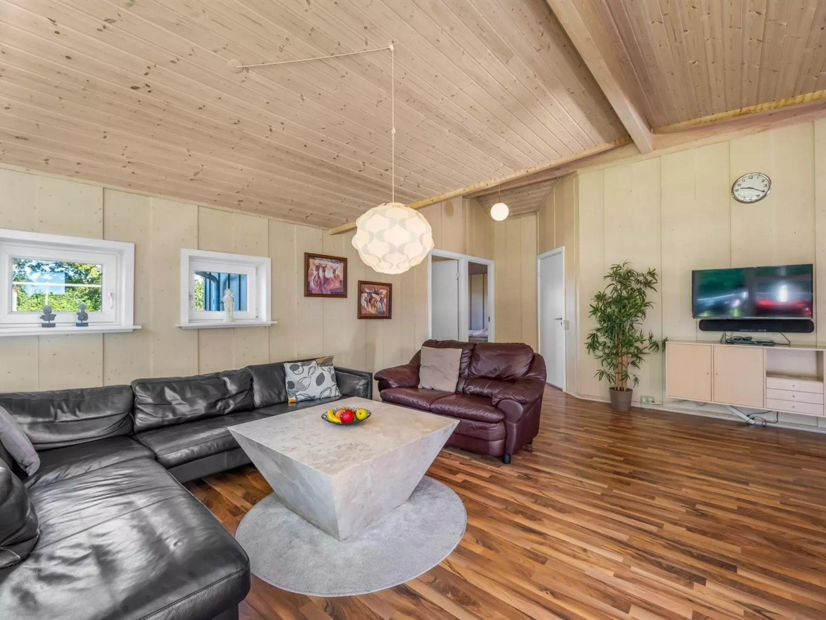 "Findus" - 1.2km to the fjord-Inside