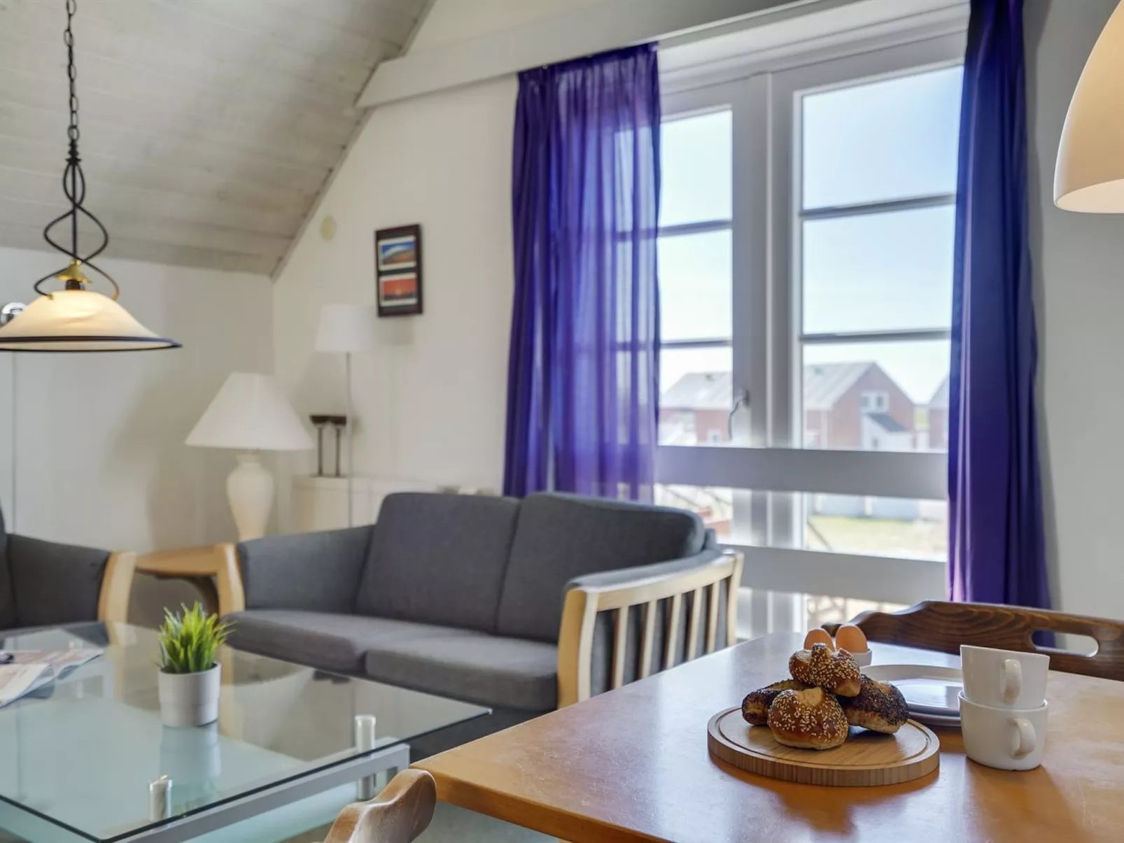 "Otto" - 2.3km from the sea - Inside