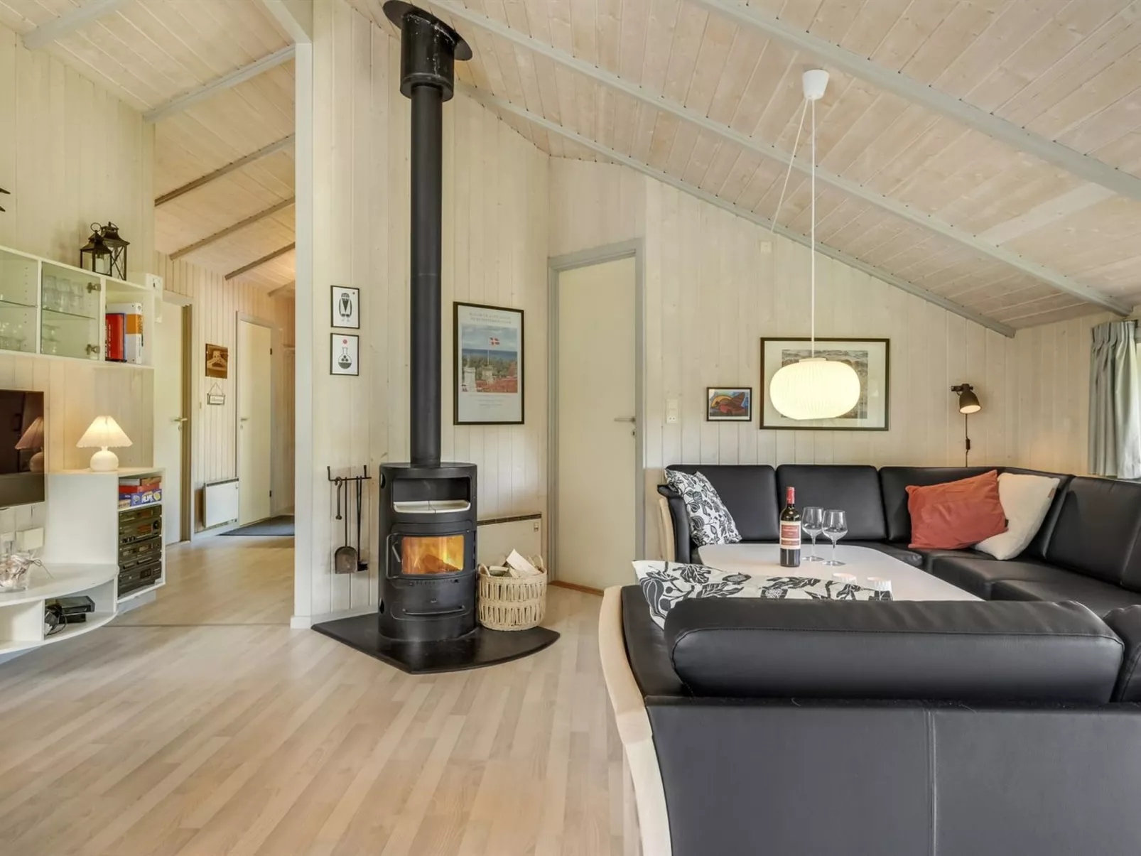 "Joakim" - 350m from the sea-Inside