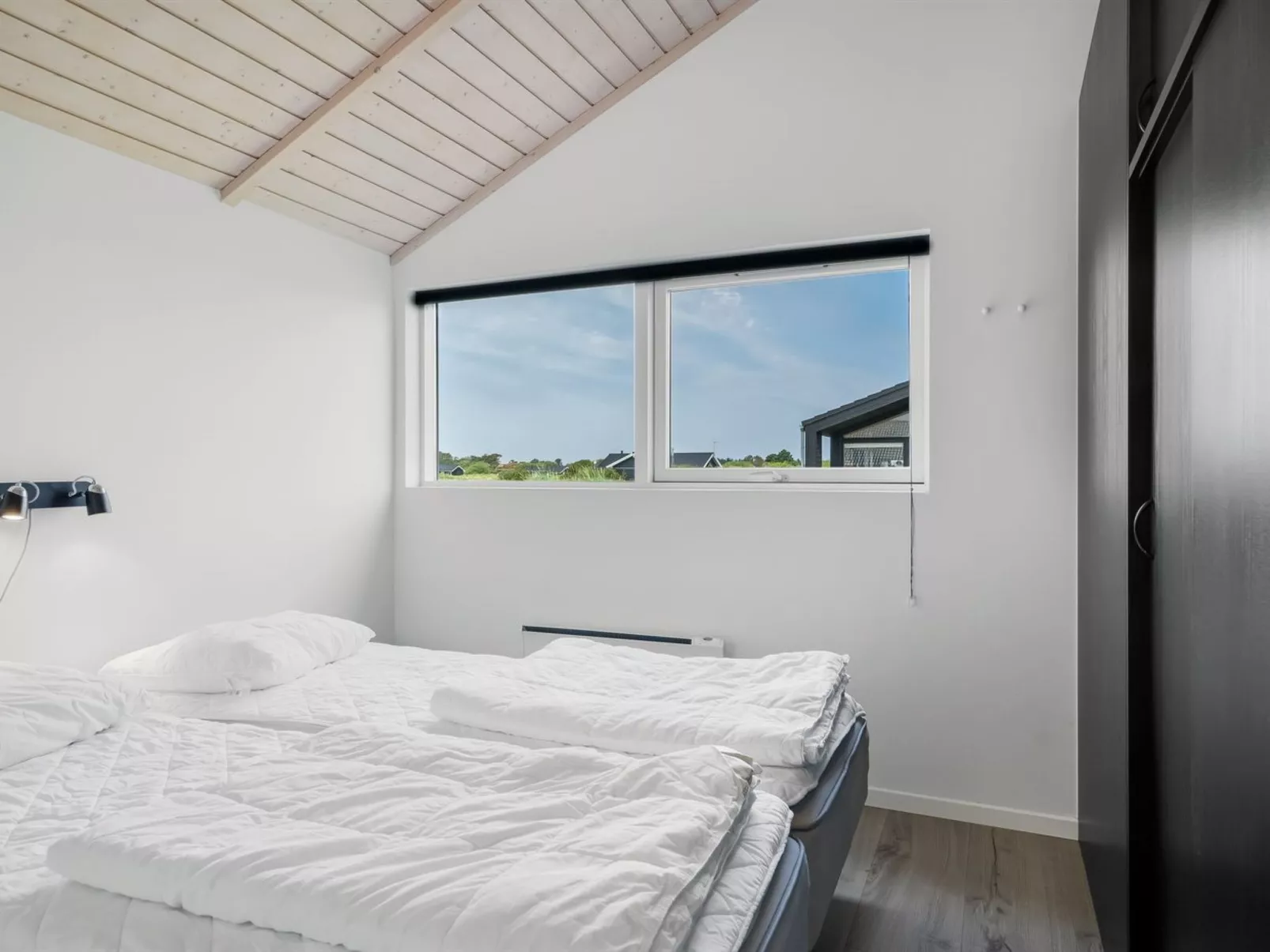 "Frejdis" - 1.1km from the sea-Inside