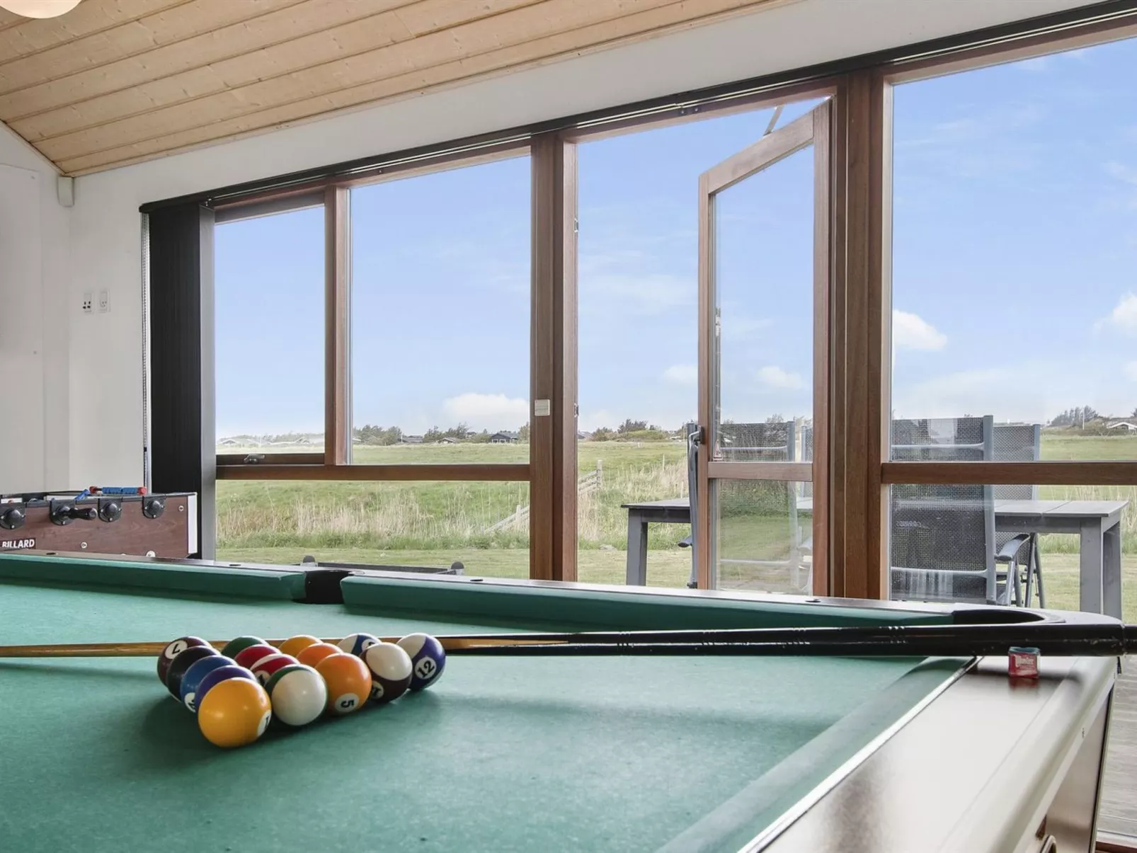 "Ilmatar" - 650m from the sea-Inside