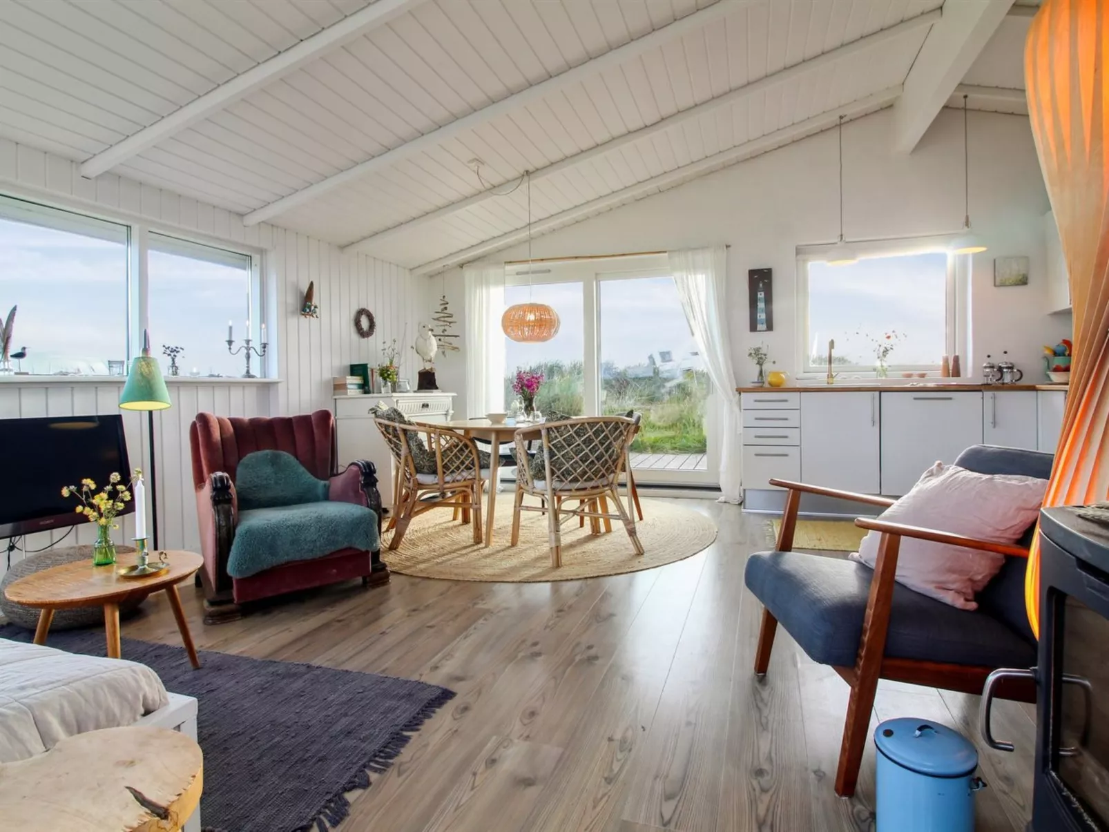 "Anissa" - 100m from the sea-Inside