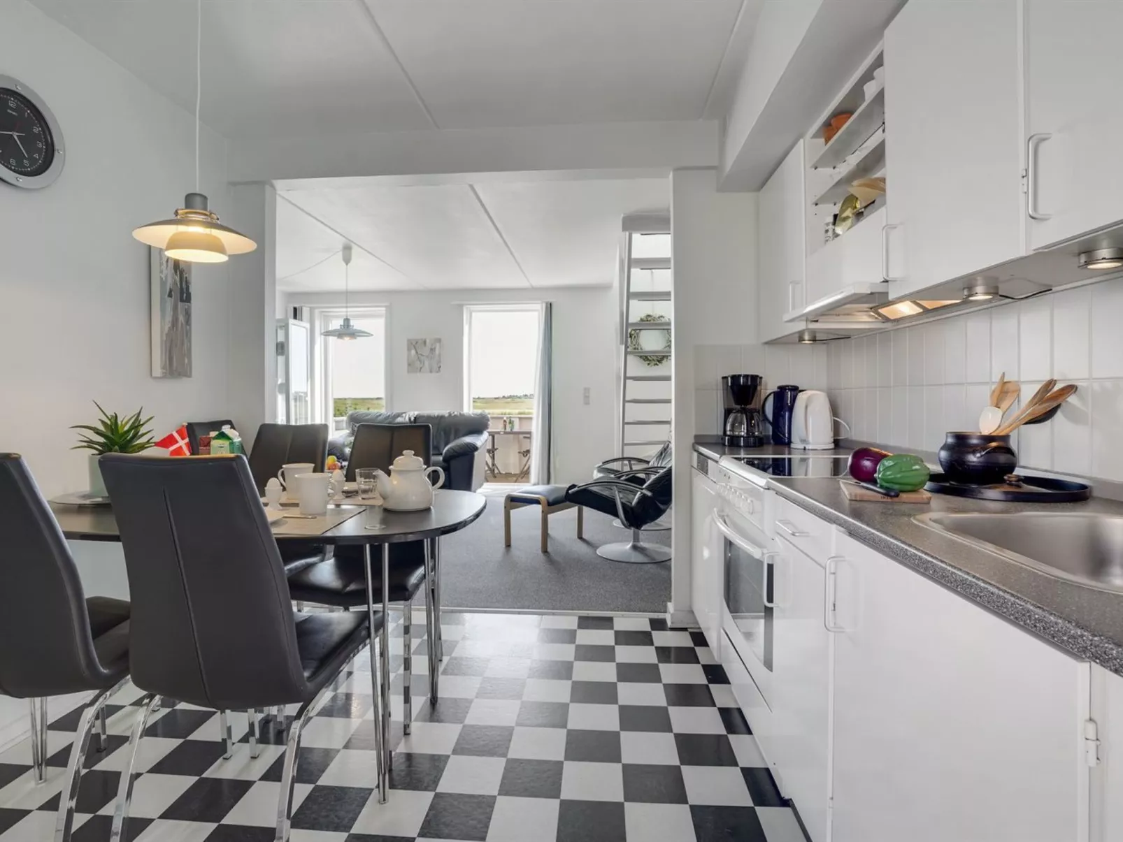 "Maura" - 2.3km from the sea - Inside