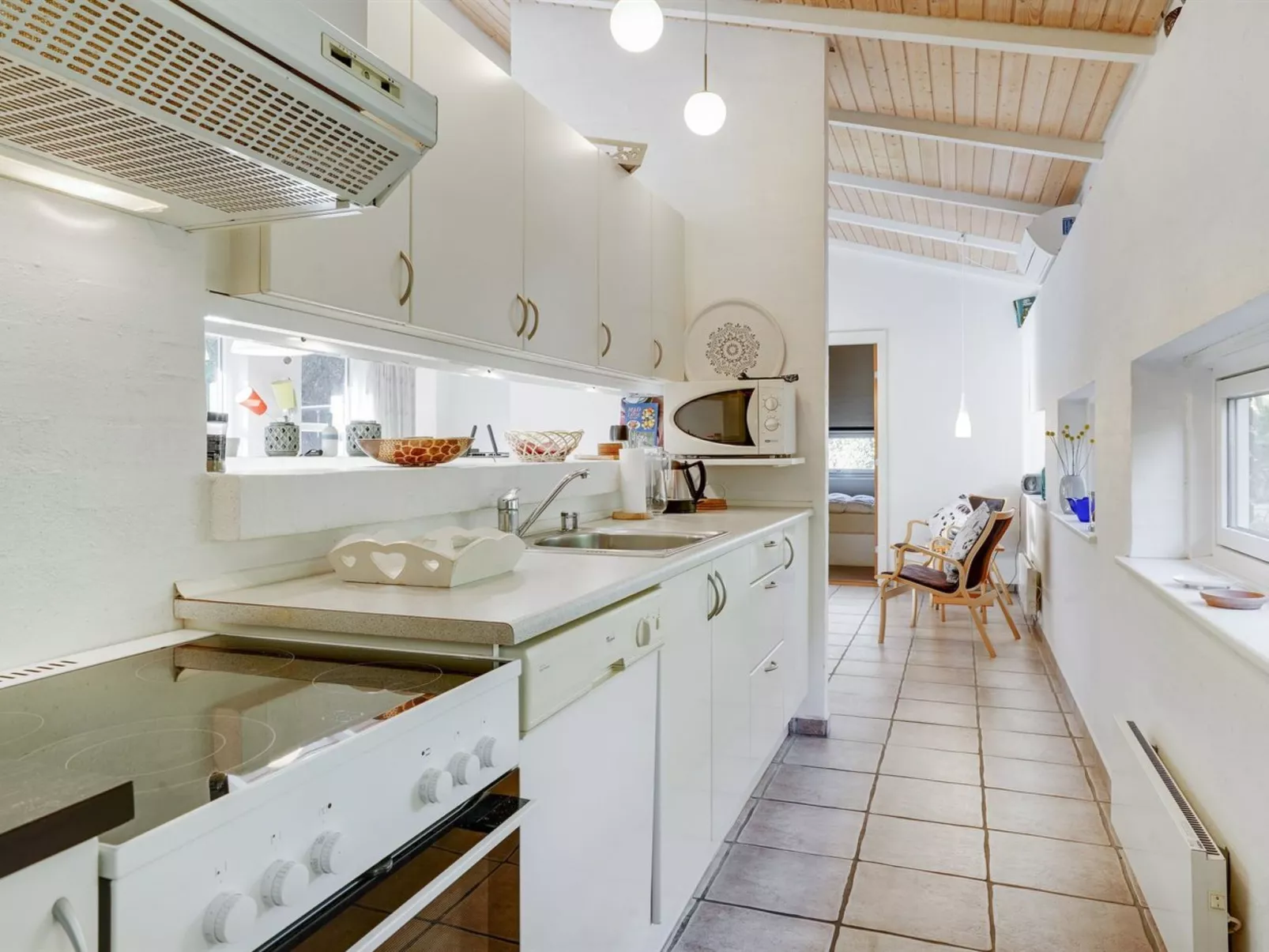 "Reinbald" - 1km from the sea-Inside