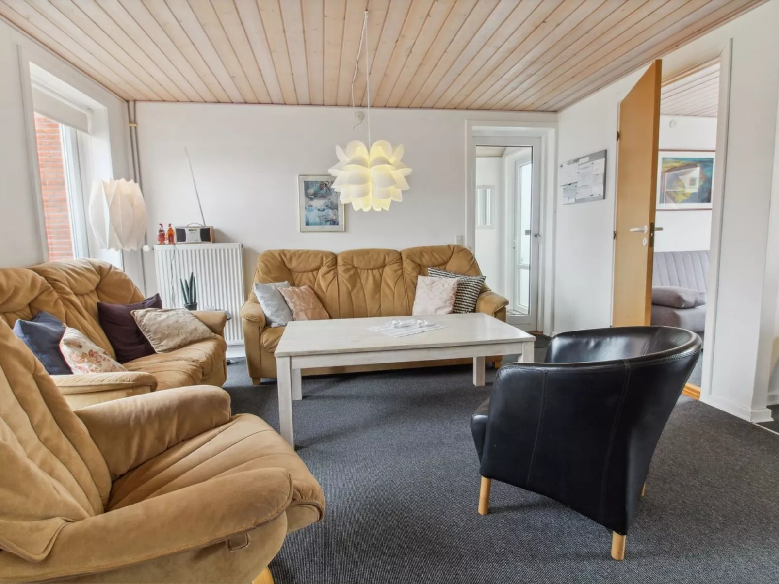 "Alfa" - 2.3km from the sea-Drinnen