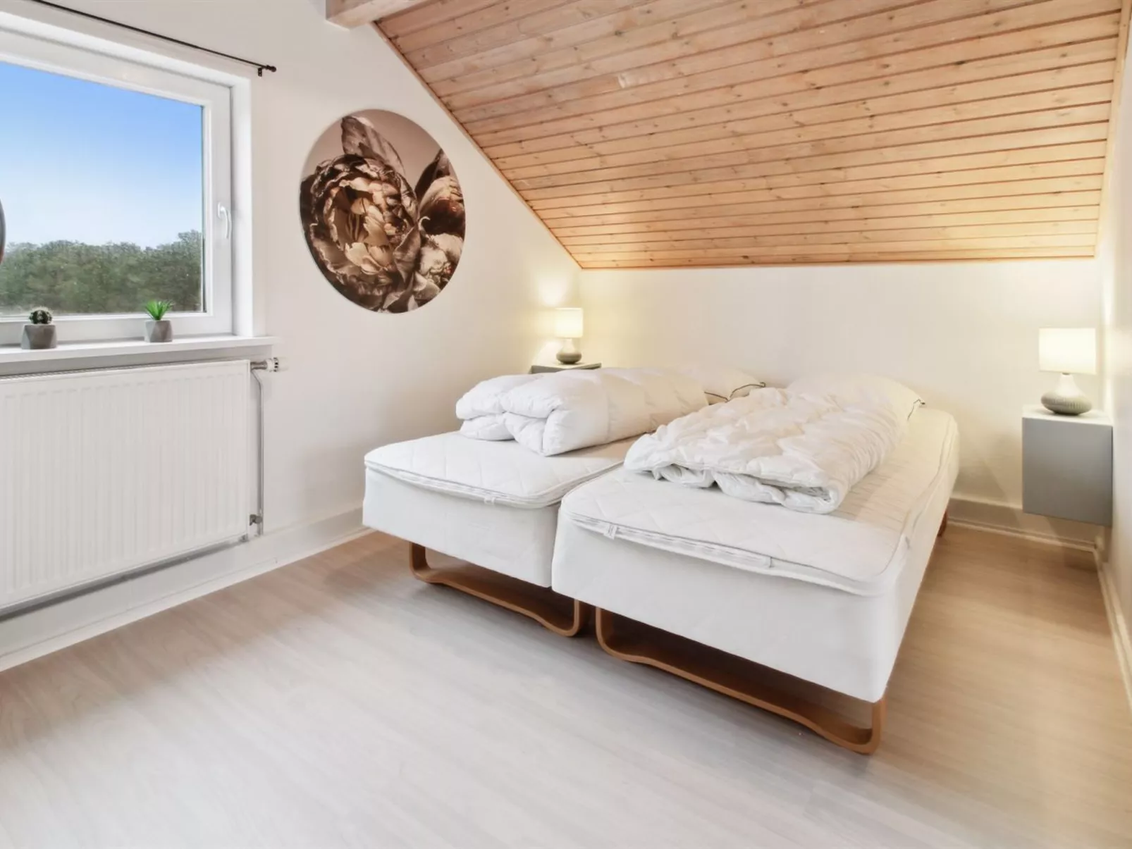 "Aswith" - 2.3km from the sea-Dedans