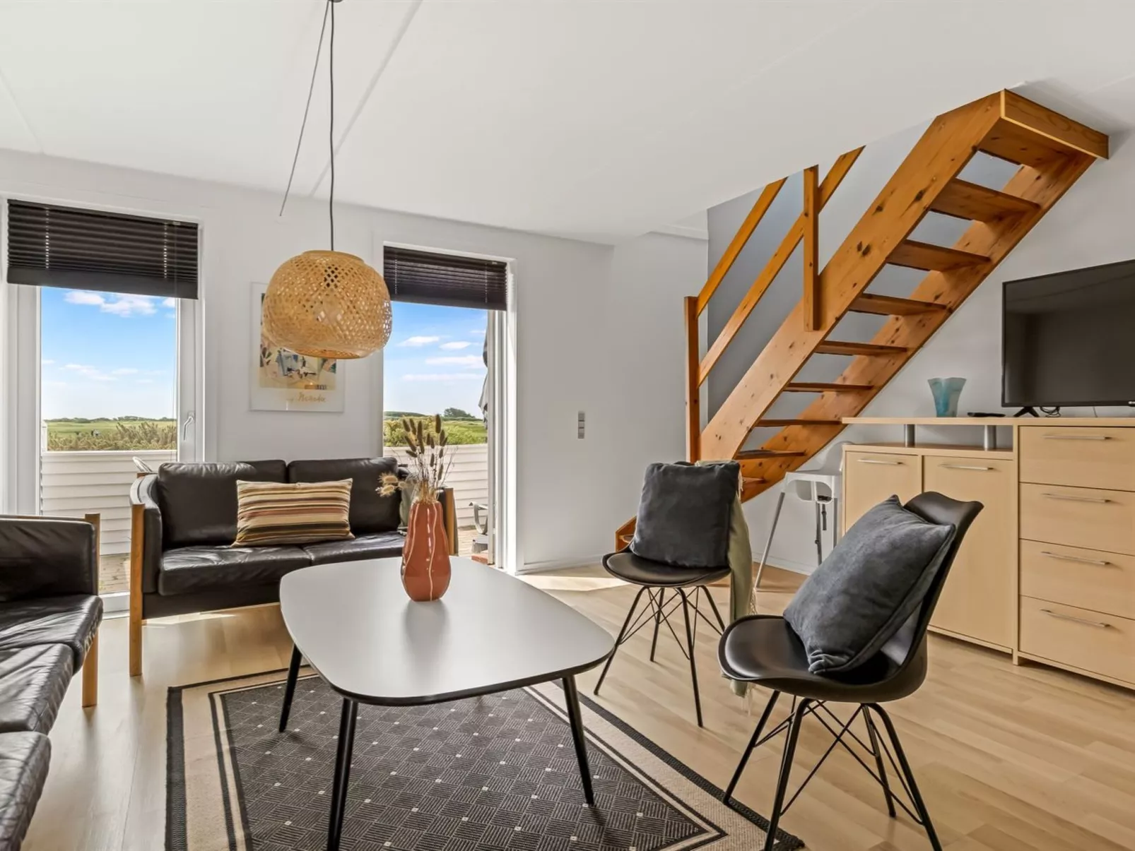 "Drita" - 2.3km from the sea-Drinnen