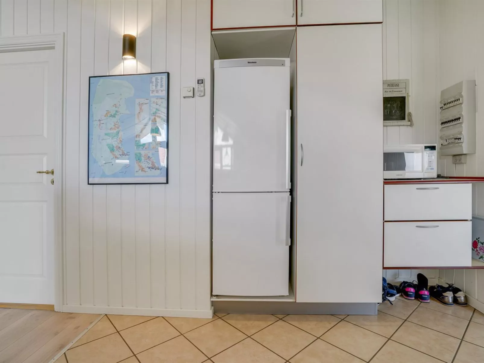 "Freek" - 400m from the sea-Inside