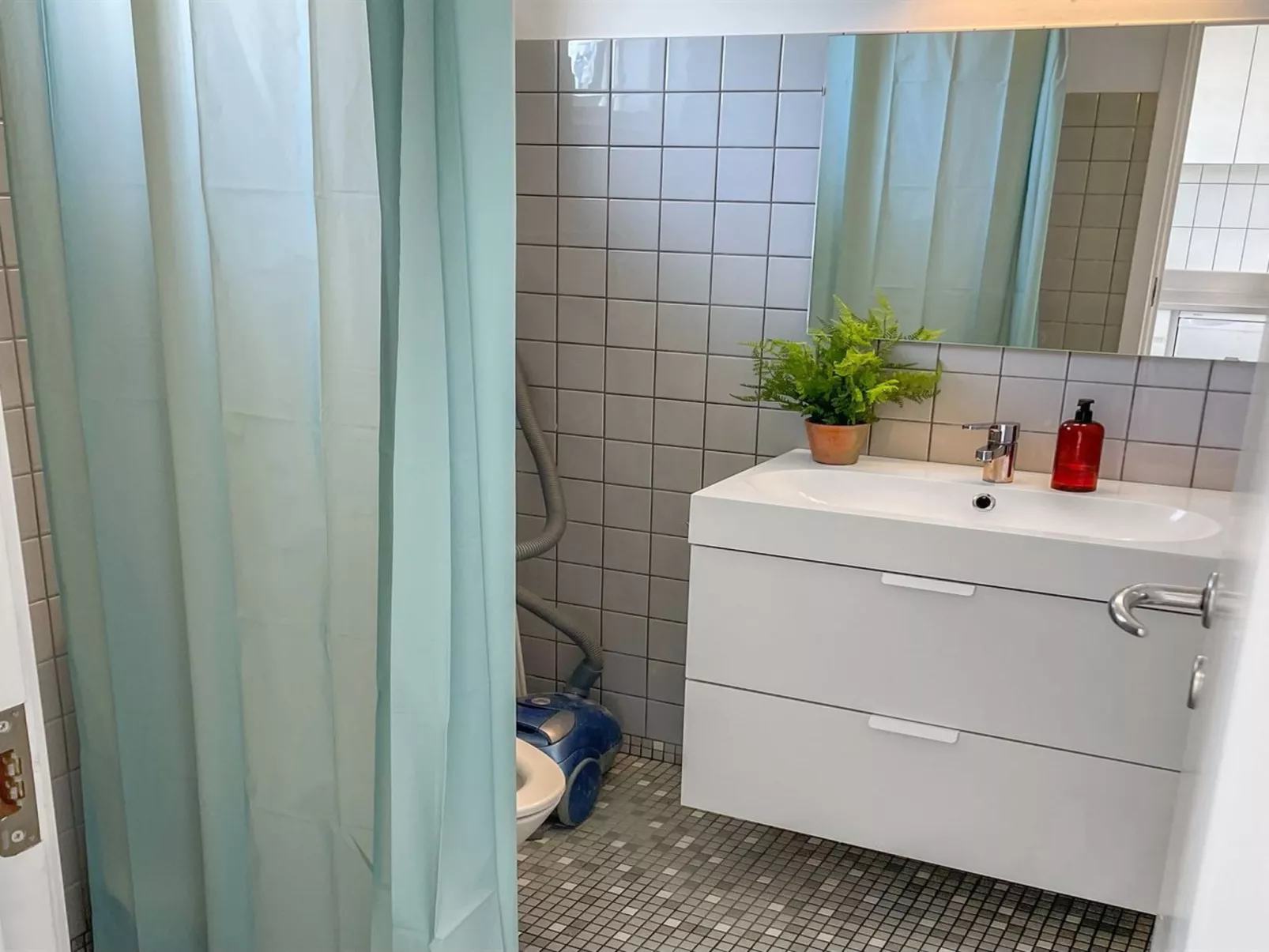 "Roger" - 400m from the sea-Inside