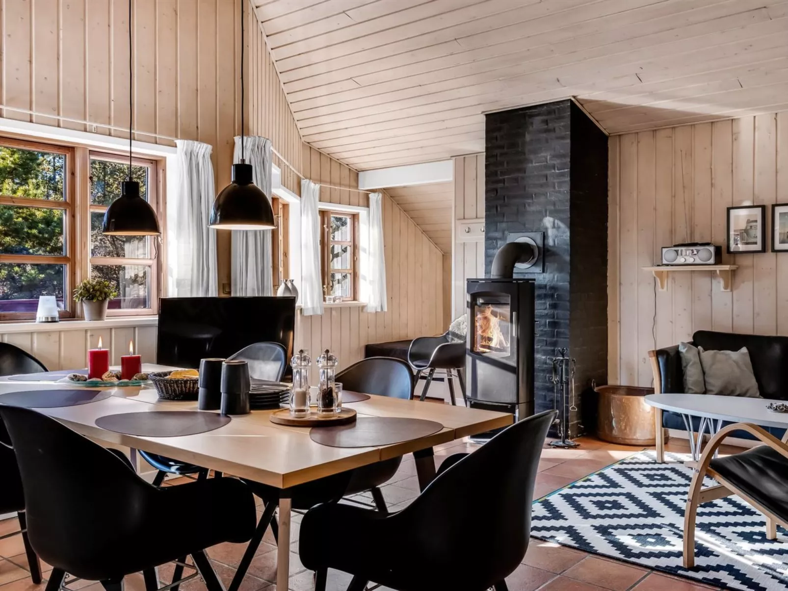 "Heralda" - 3.3km from the sea-Dedans