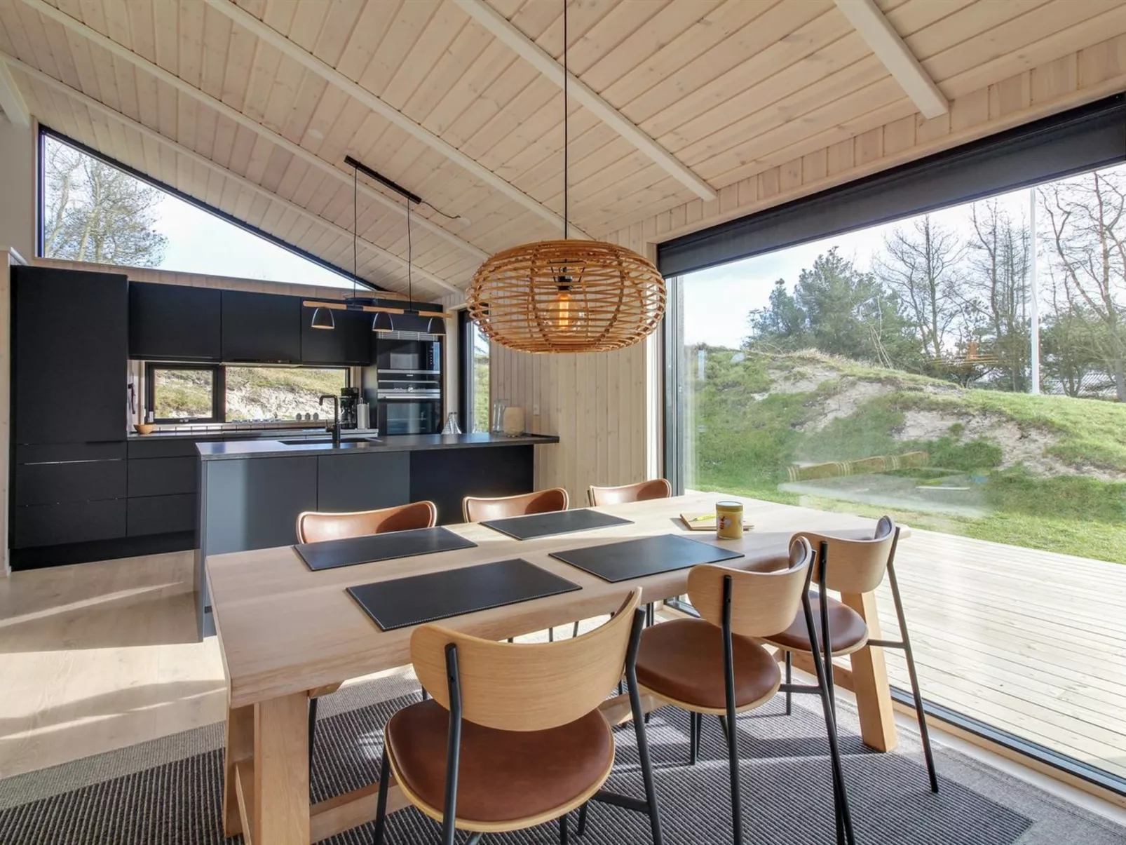 "Vanamo" - 300m from the sea-Drinnen